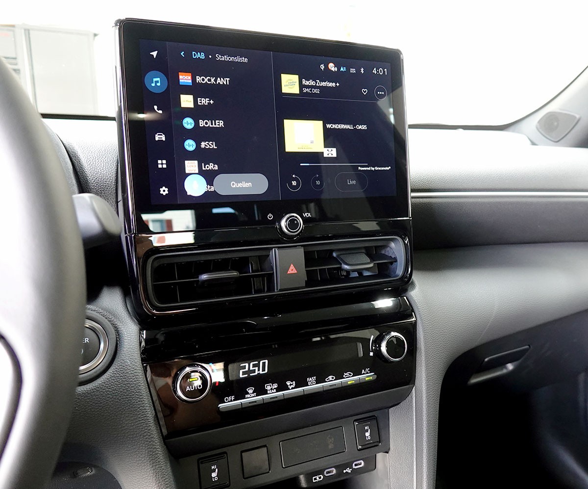 TOYOTA Yaris Cross 1.5 Trend e-CVT 130PS-image-10