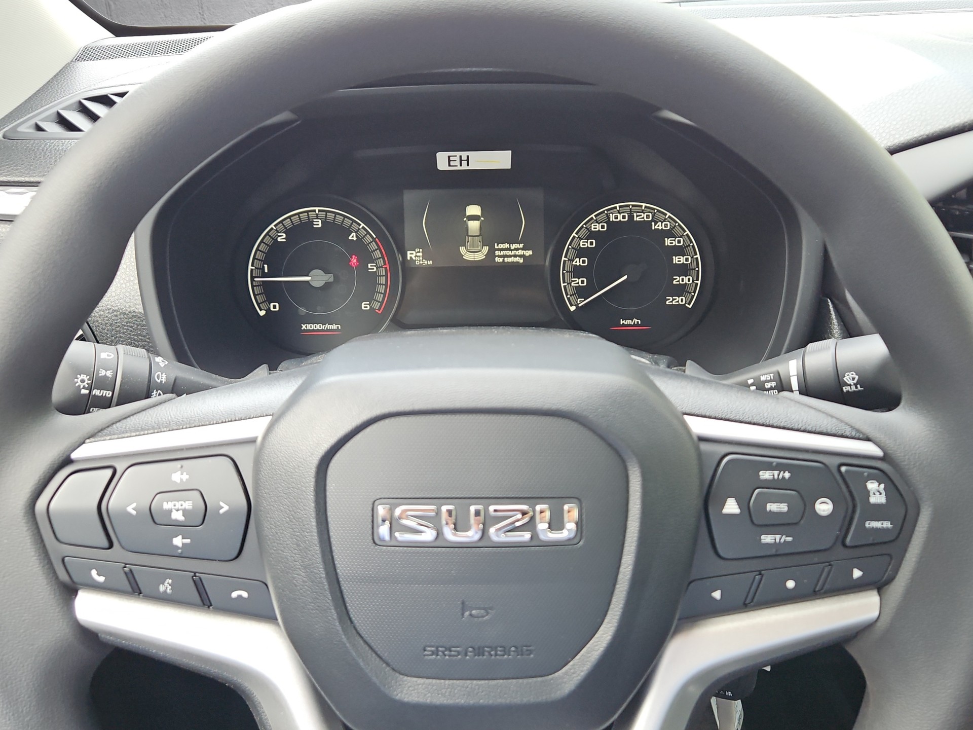 ISUZU D-MAX 1.9 CrewCab N60BB+ 4x4 - Alu-Brücke-image-13