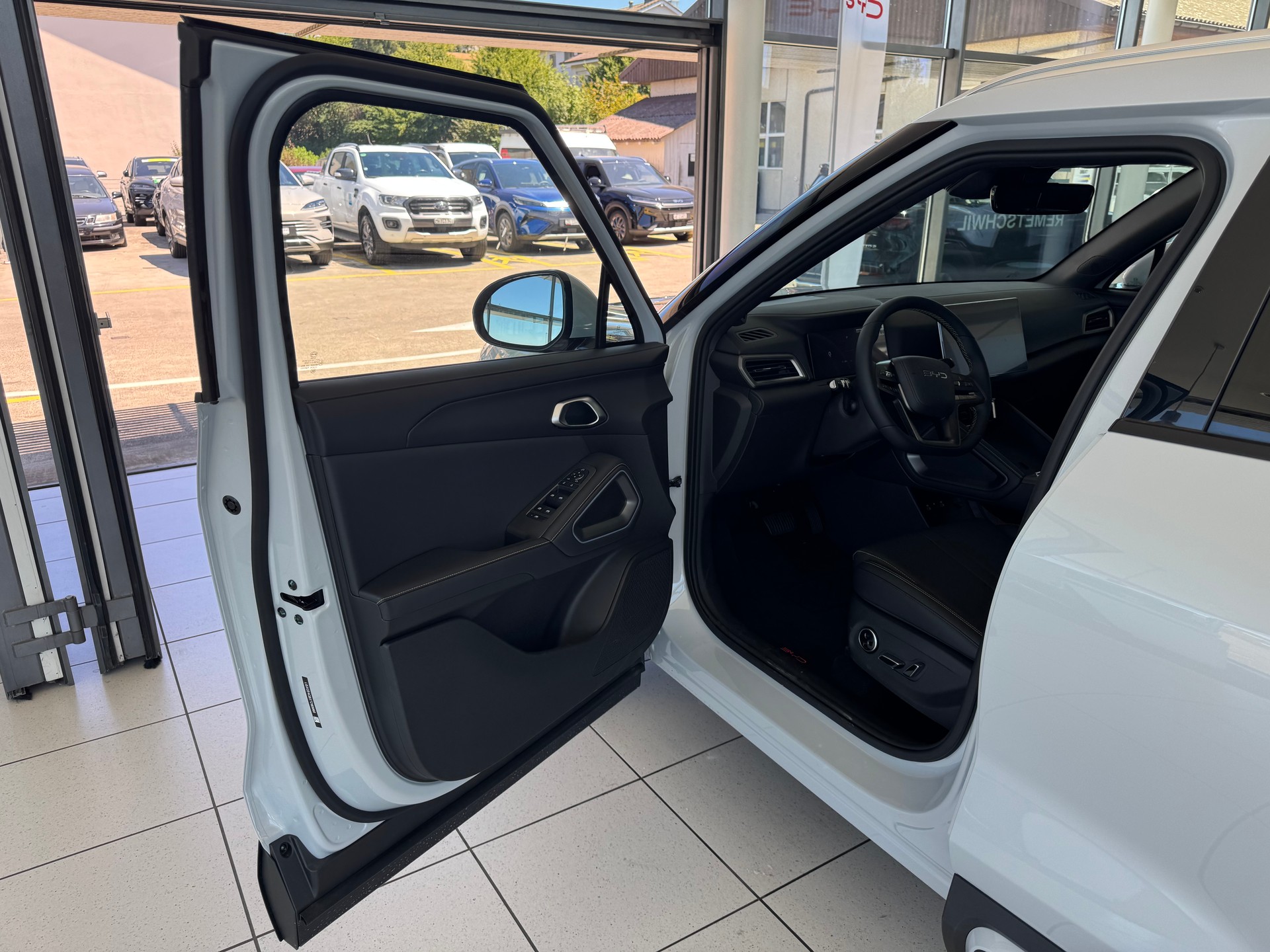 BYD Atto2 64 kWh Comfort-image-10