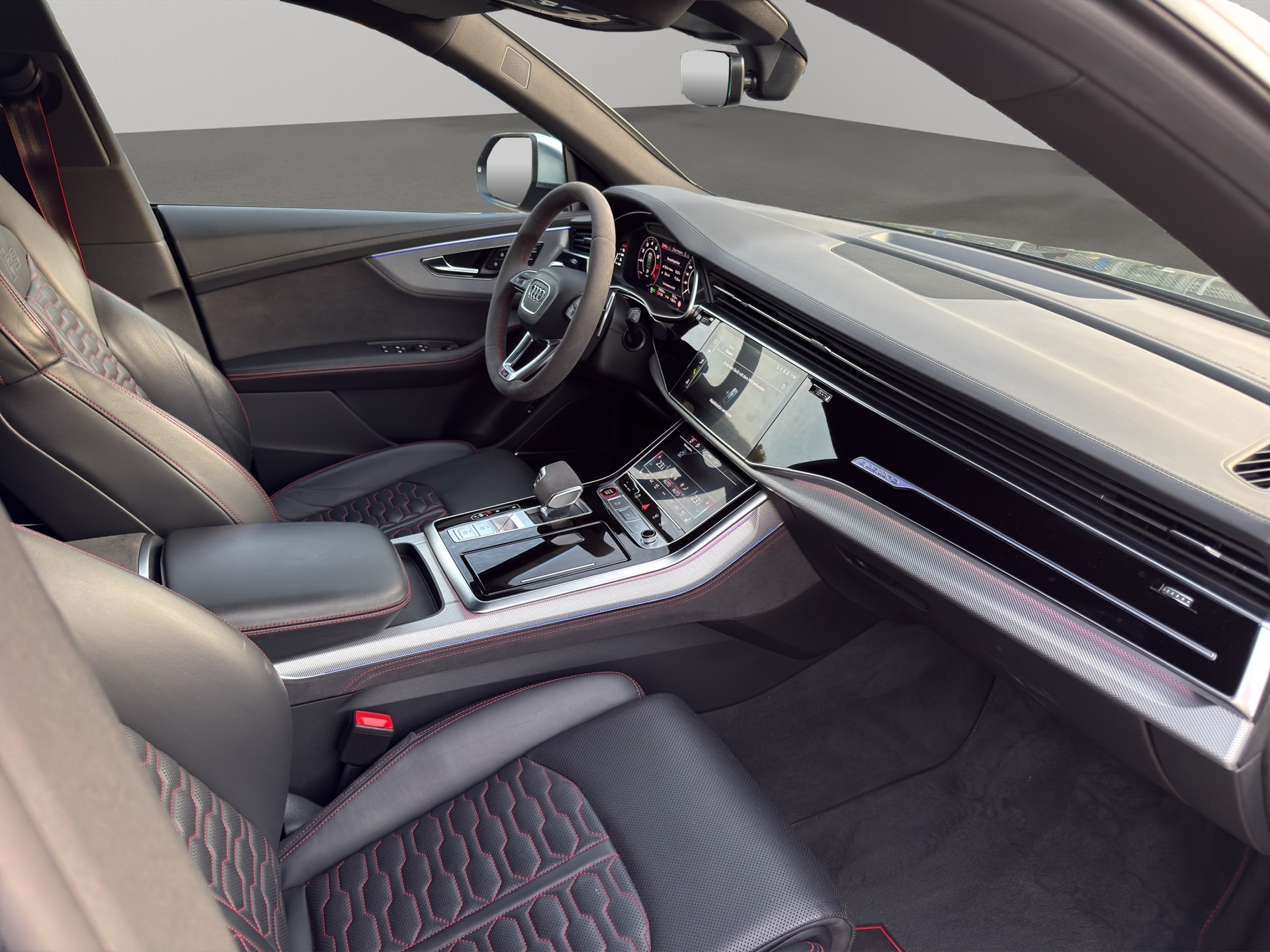 AUDI RSQ8 Quattro Tiptronic-image-11