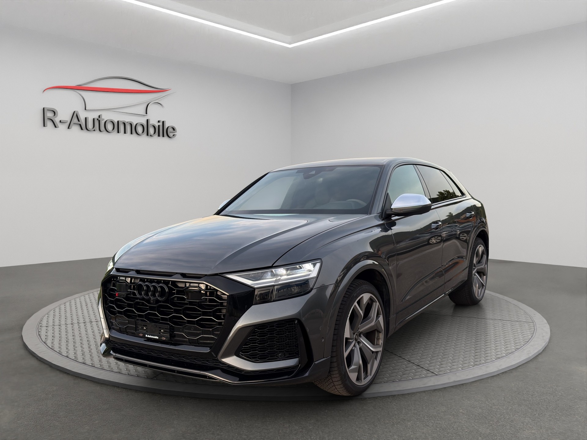 AUDI RSQ8 Quattro Tiptronic-image-0