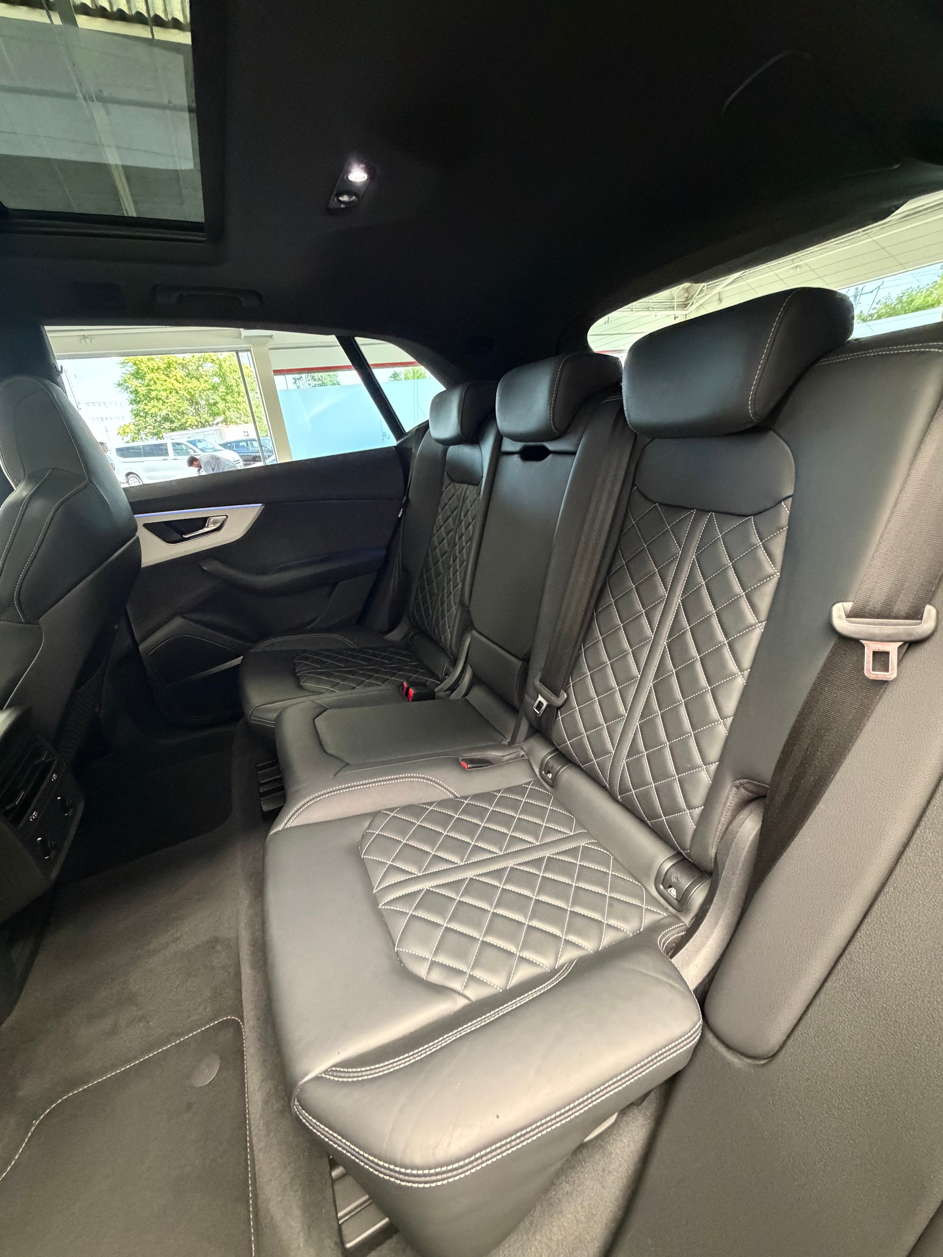 AUDI Q8 50 TDI quattro tiptronic-image-18