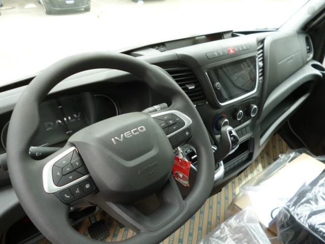 IVECO 35 C 18H A8-image-4