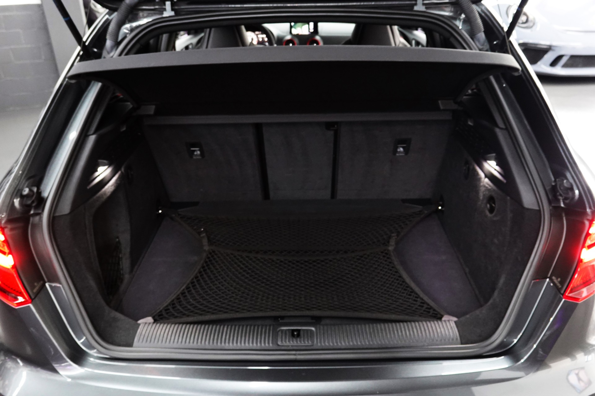 AUDI RS3 SPORTBACK 2.5 TSI QUATTRO S-TRONIC CH-FZ OHNE OPF // APR ON TOP-image-33