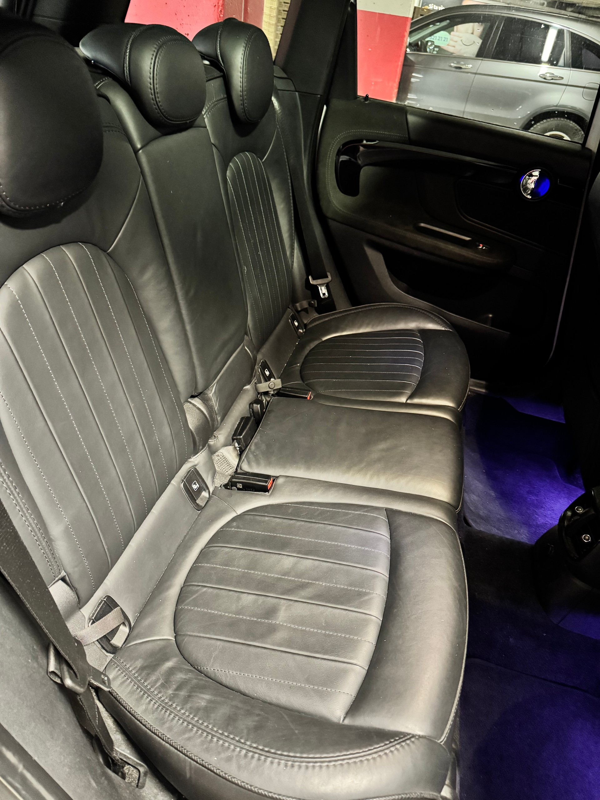 MINI 2.0i Cooper S ALL4-image-2