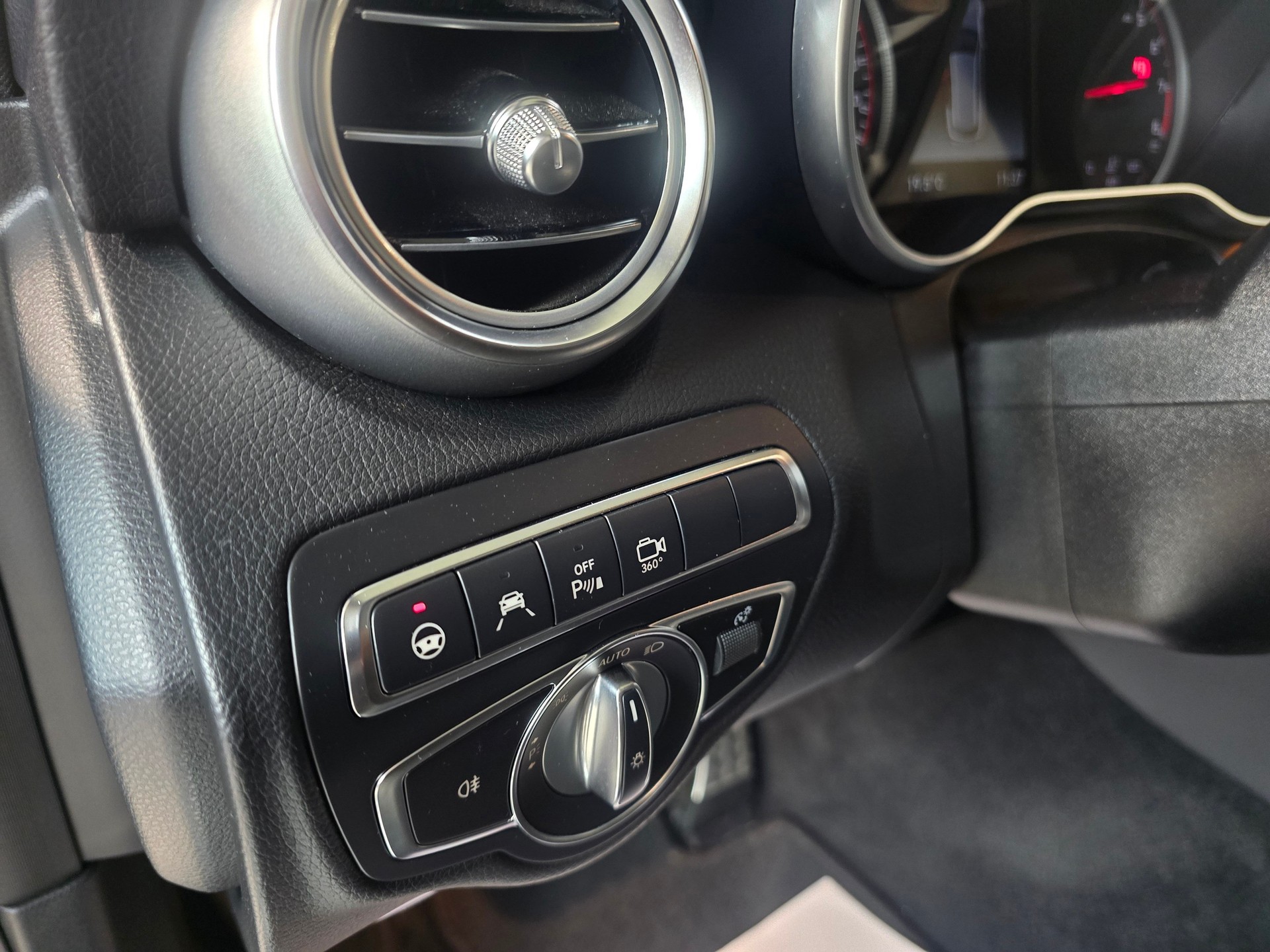 MERCEDES-BENZ C 63 AMG C 63 S AMG Speedshift CH-Fahrzeug *Ohne OPF*-image-19
