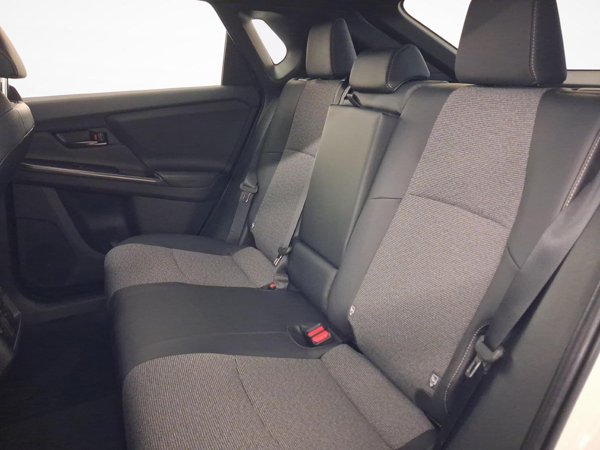 TOYOTA bZ4X Style-image-10
