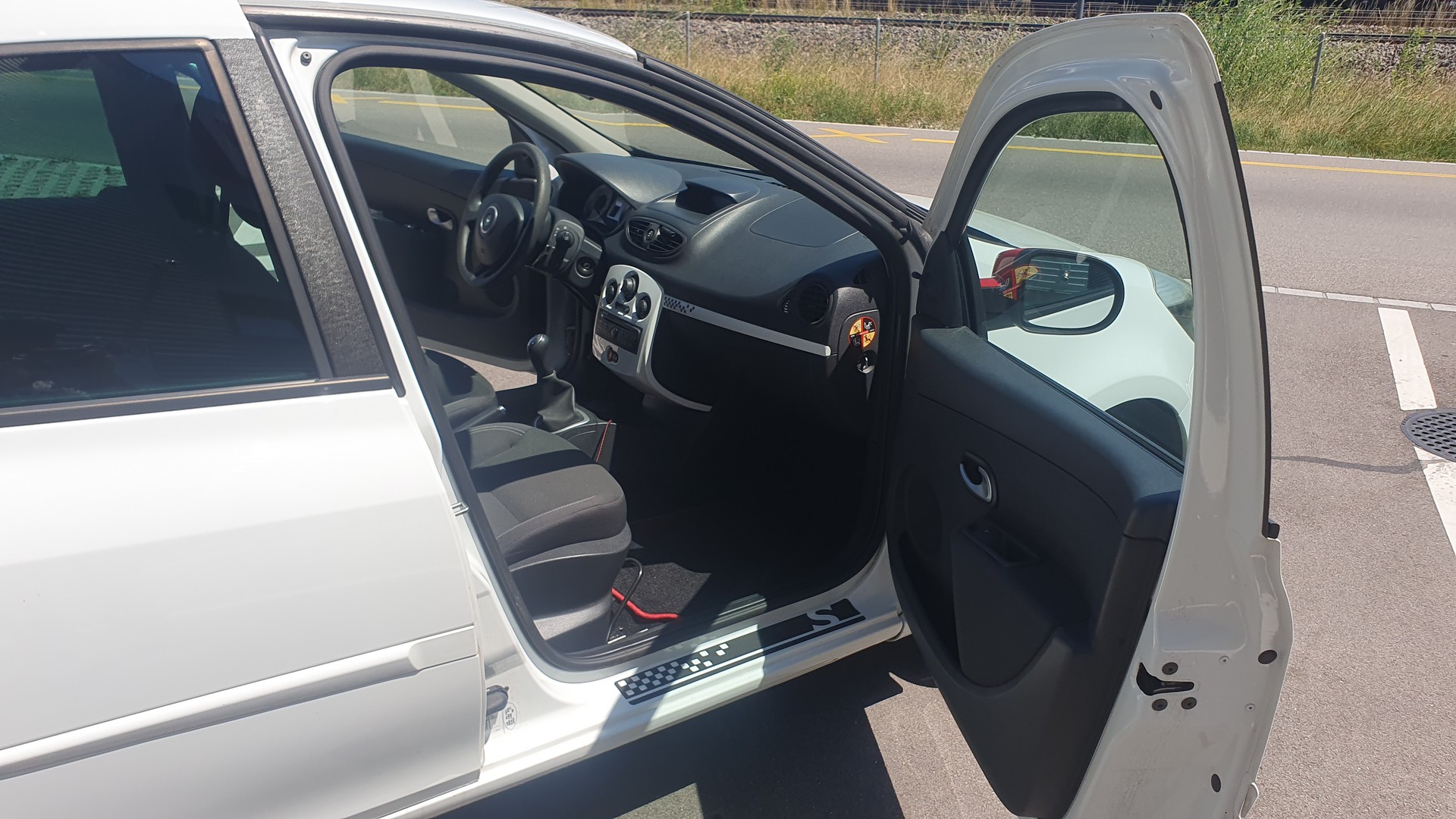 RENAULT 1.2 TCe 100 S-image-3
