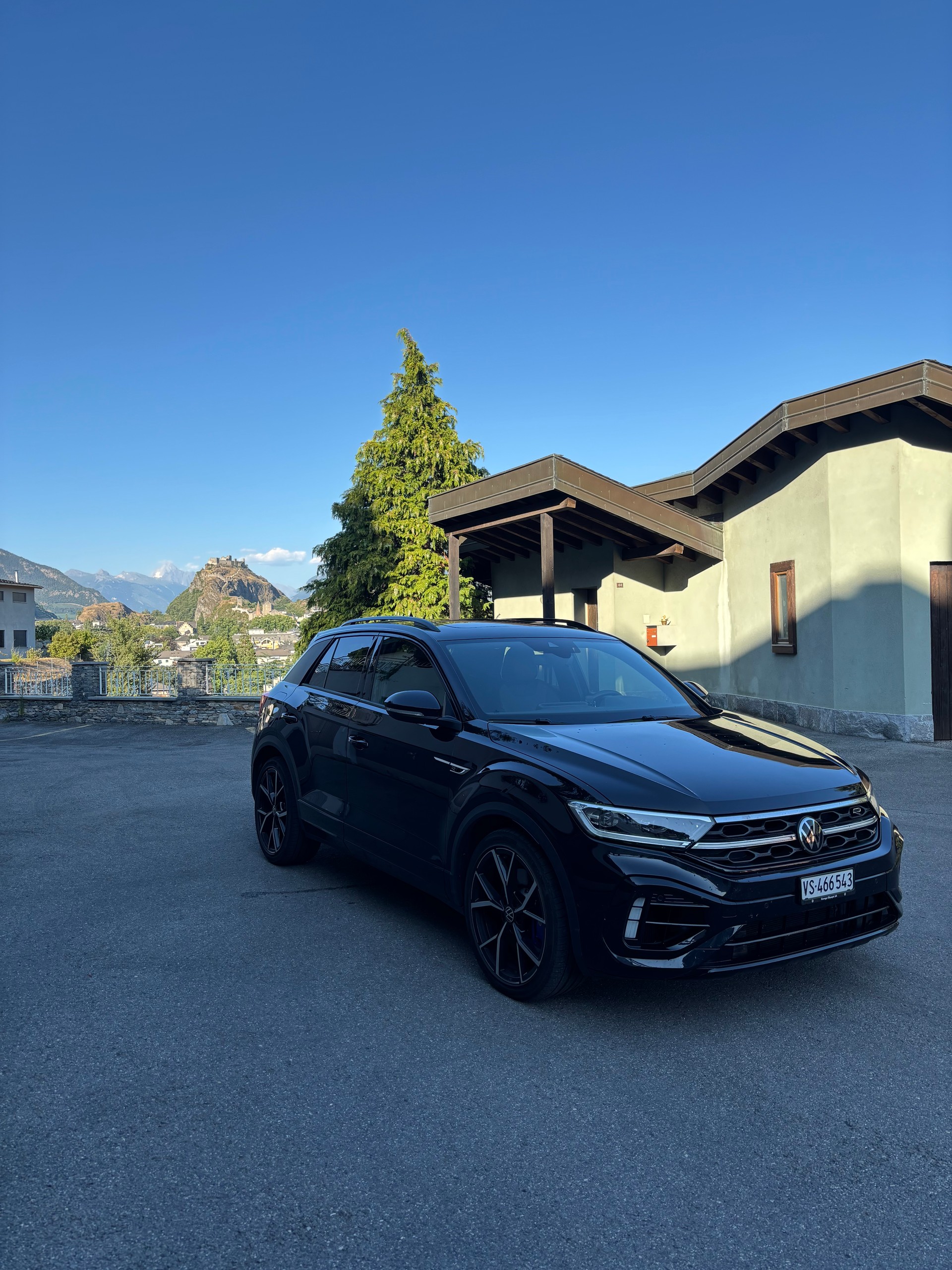 VW 2.0 TSI R DSG 4motion-image-2