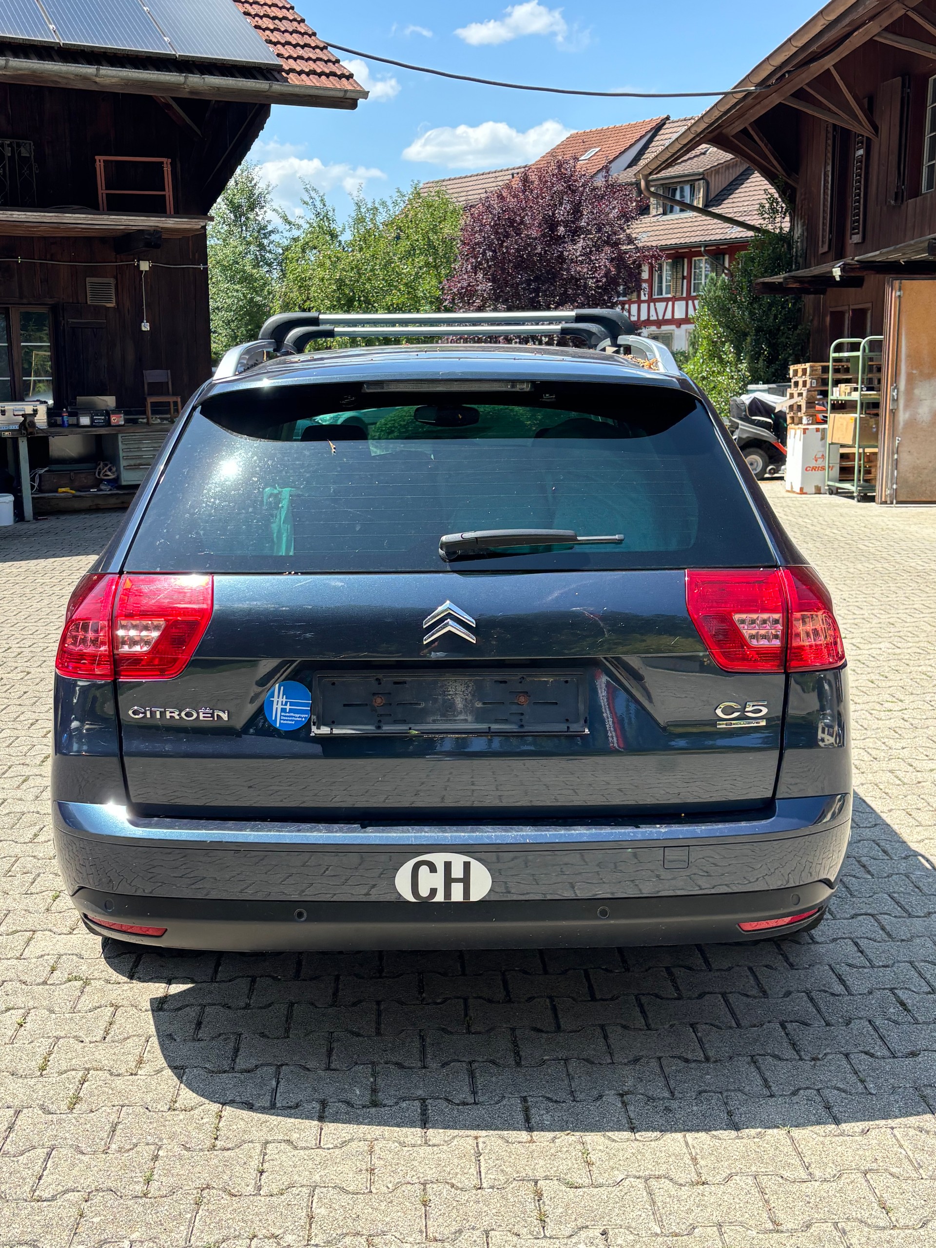 CITROEN C5 Tourer 2.0i Exclusive Automatic-image-4
