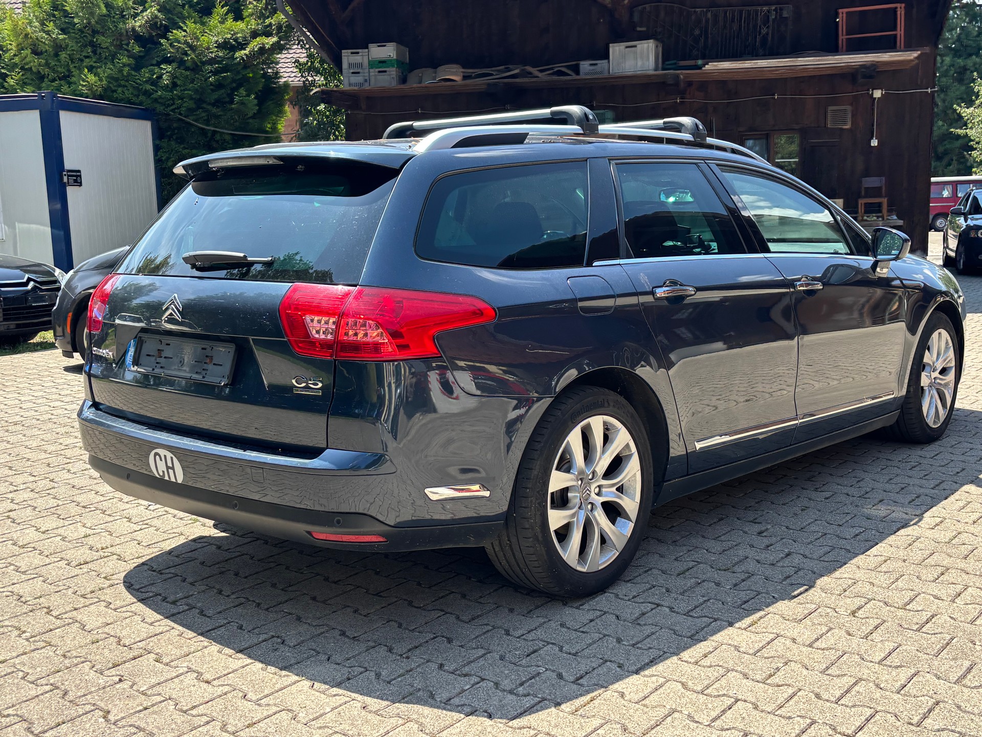 CITROEN C5 Tourer 2.0i Exclusive Automatic-image-3