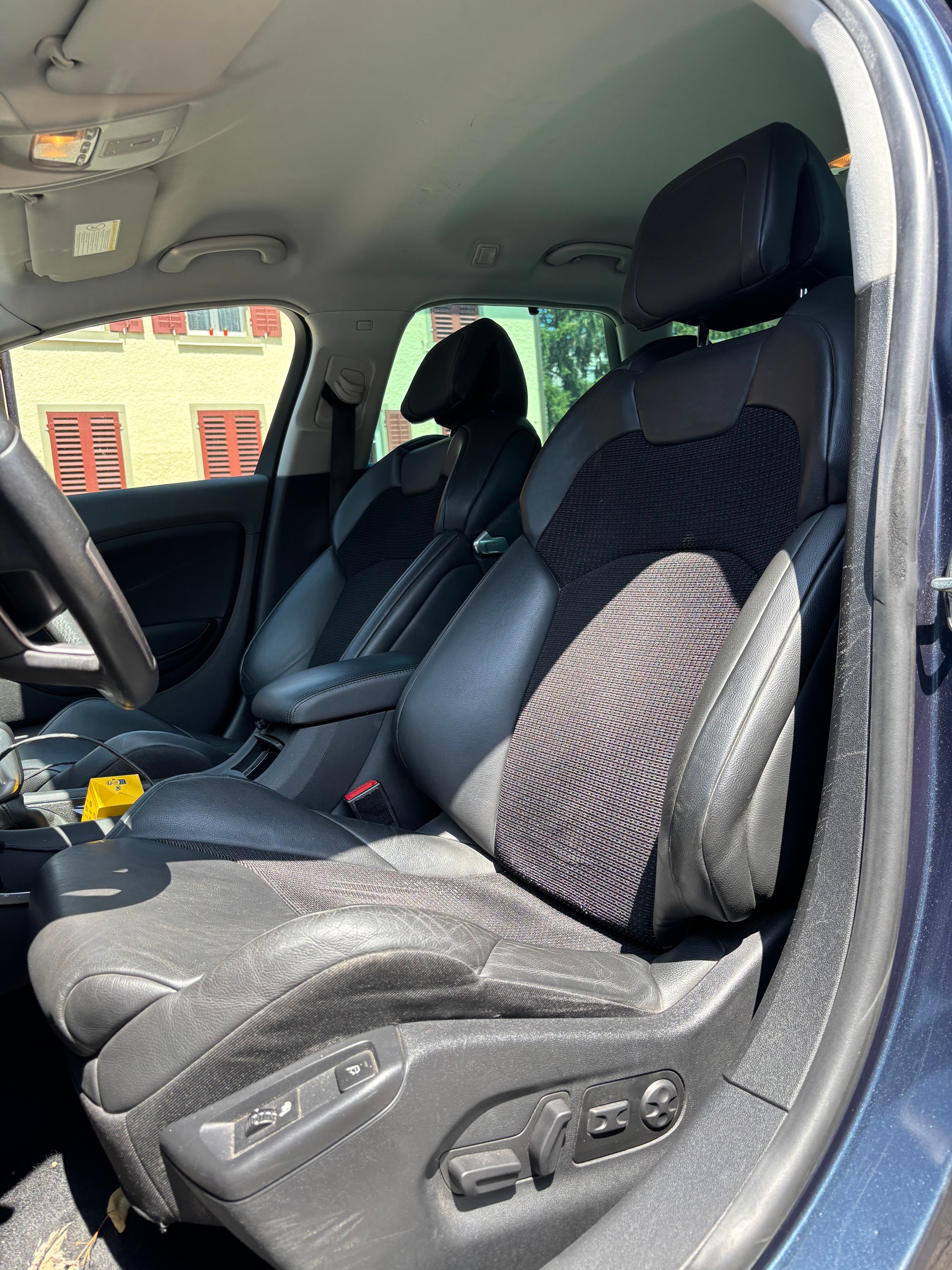 CITROEN C5 Tourer 2.0i Exclusive Automatic-image-9