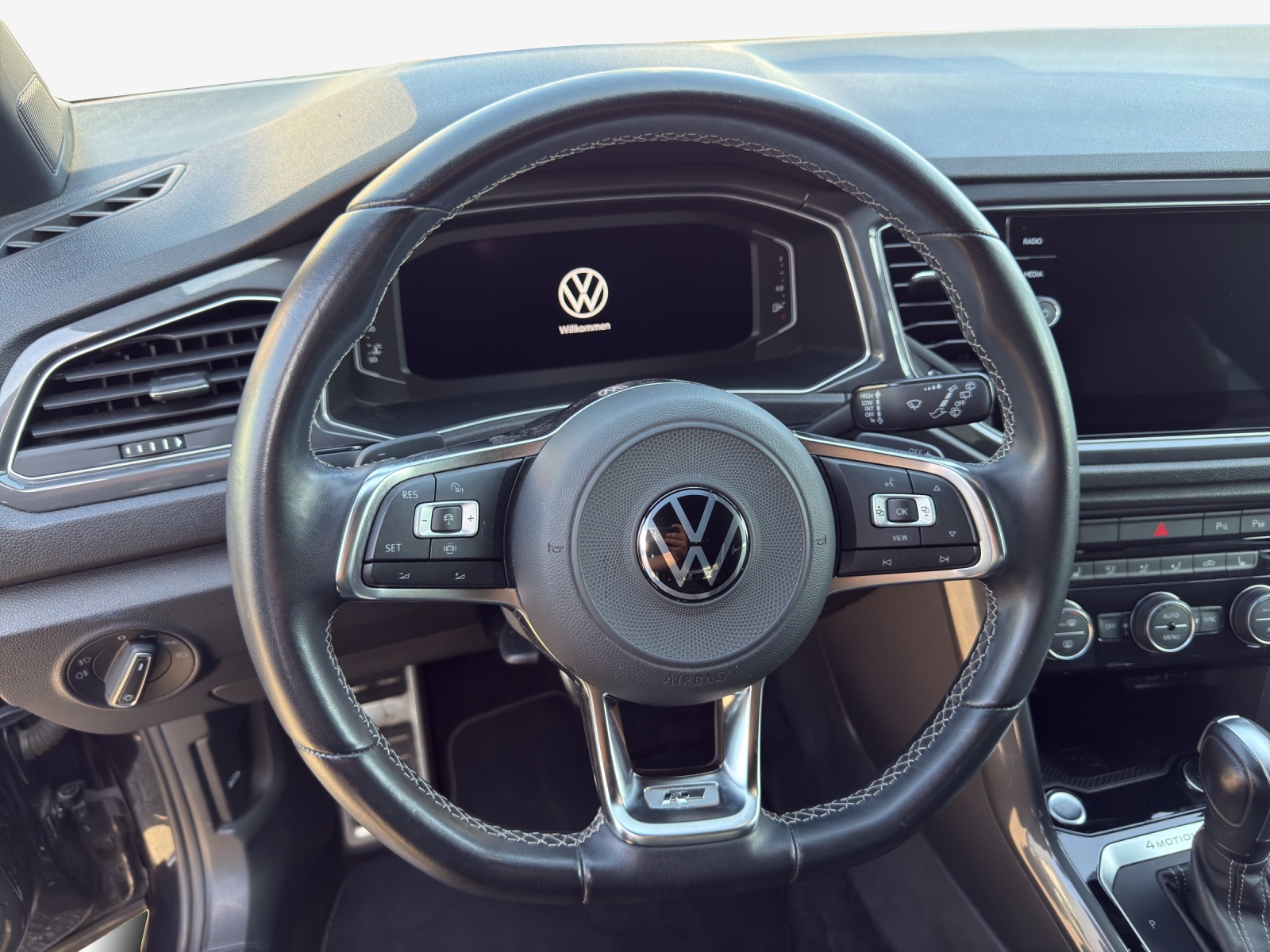 VW T-Roc 2.0 TDI SCR Sport DSG 4Motion-image-15