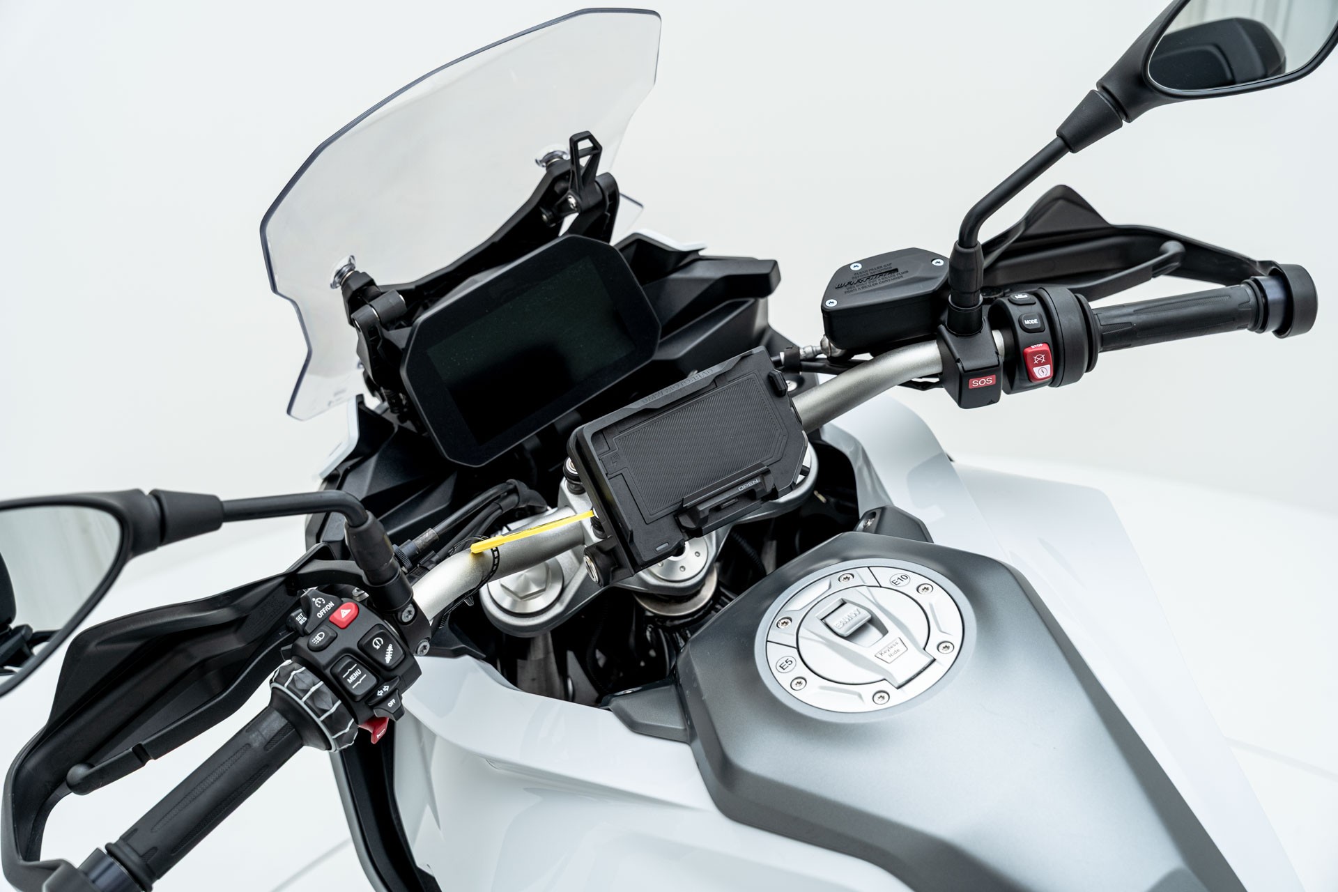 BMW F 900 XR A2 ABS-image-7