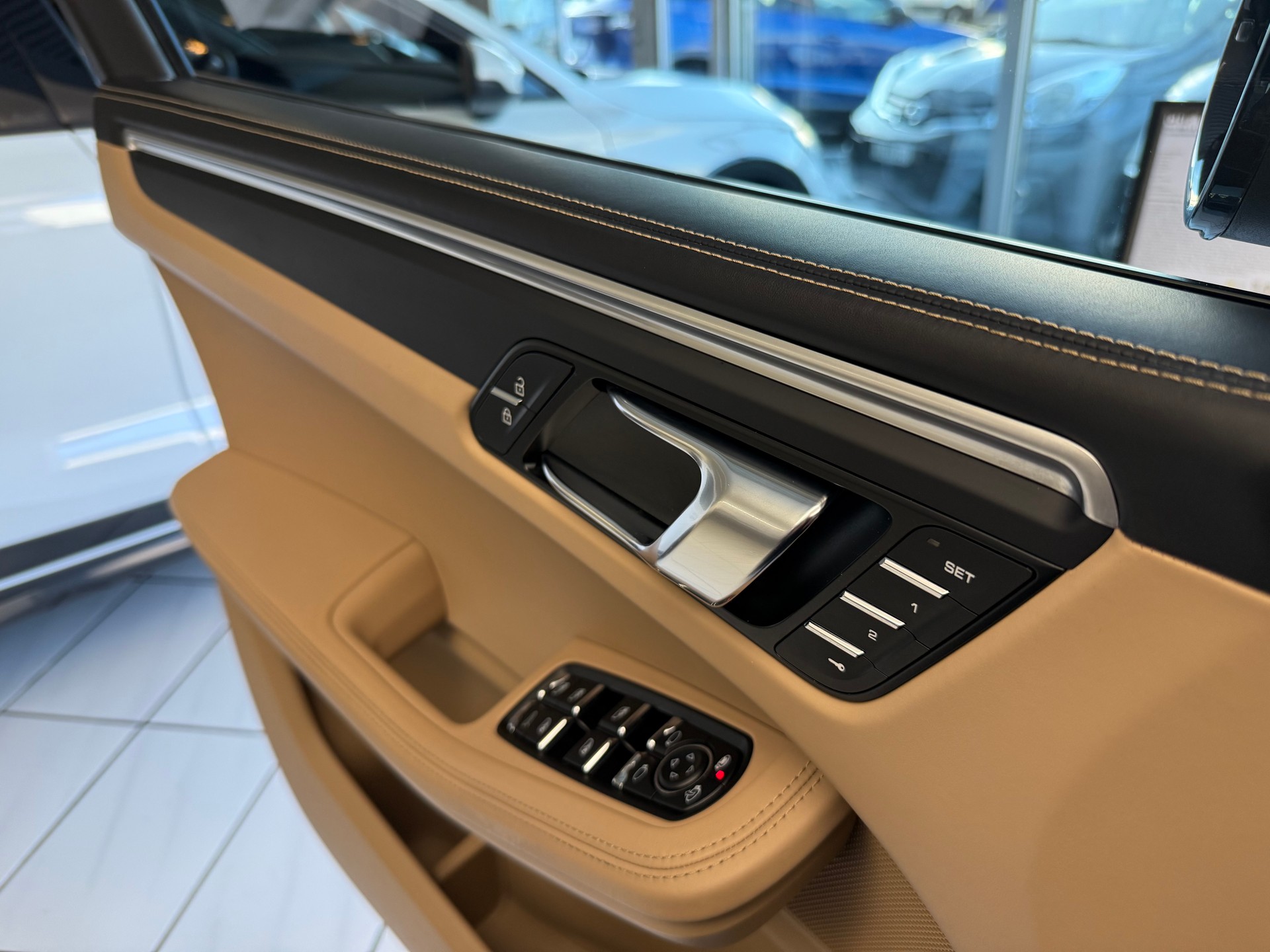PORSCHE Macan PDK inkl. Porsche APPROVED Garantie-image-26