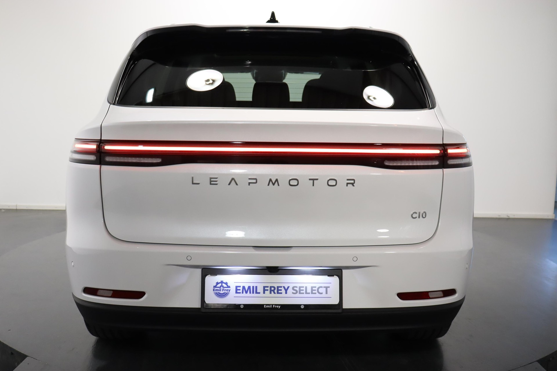LEAPMOTOR C10 1.5 REEV Design-showroom-element-3