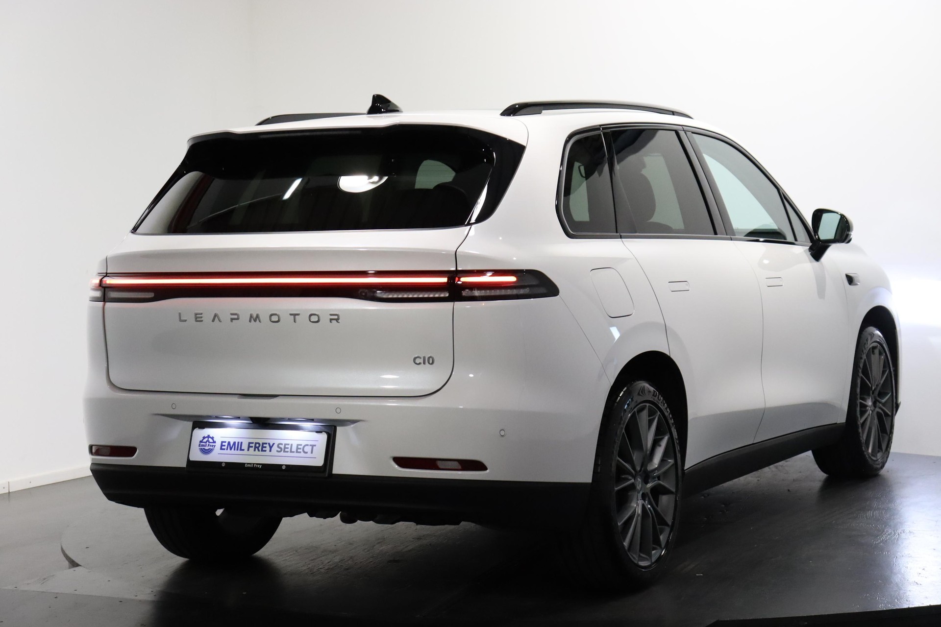 LEAPMOTOR C10 1.5 REEV Design-showroom-element-2
