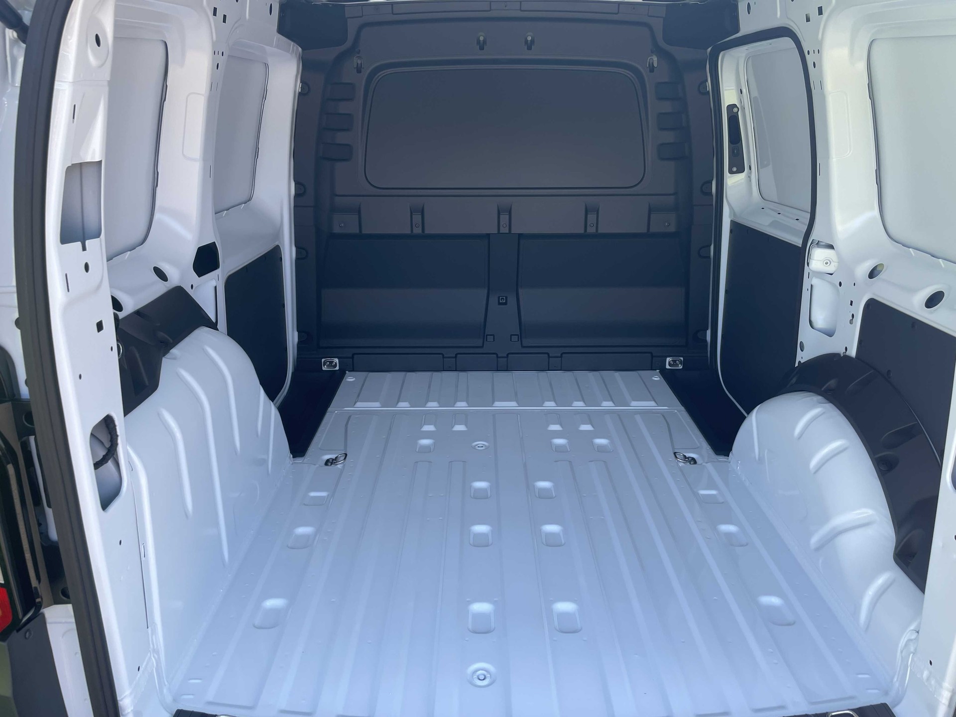 FORD Transit Connect Kaw. 2.0 EcoBlue 122PS Trend 4x4-image-19
