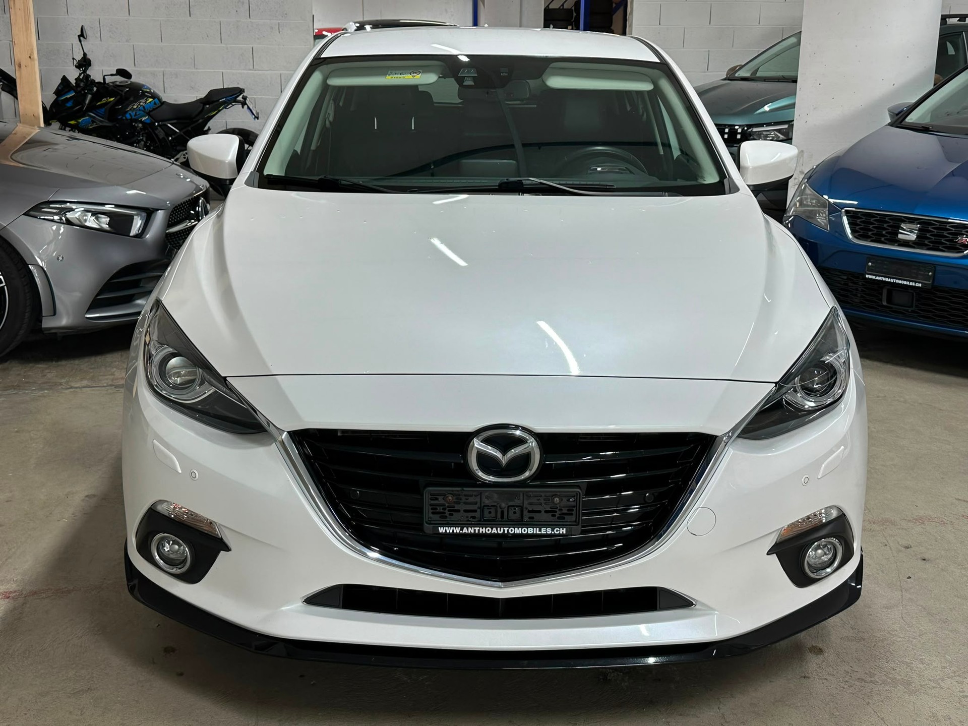 MAZDA 3 SKYACTIV-G 165 Revolution-image-1