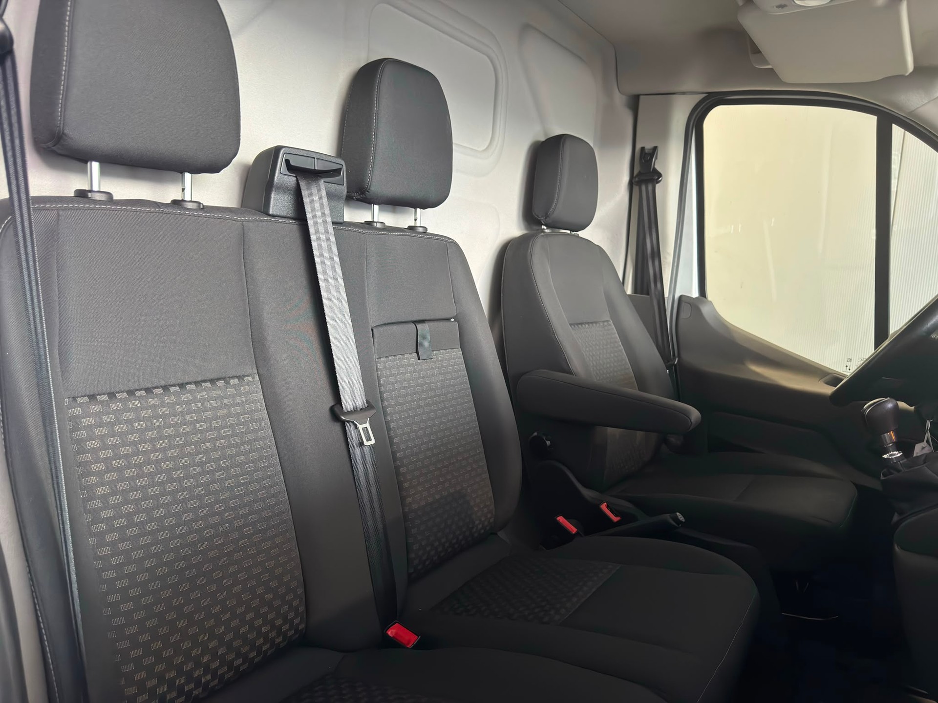 FORD Transit Van 350 L3H2 2.0 EcoBlue 185 Limited-image-11