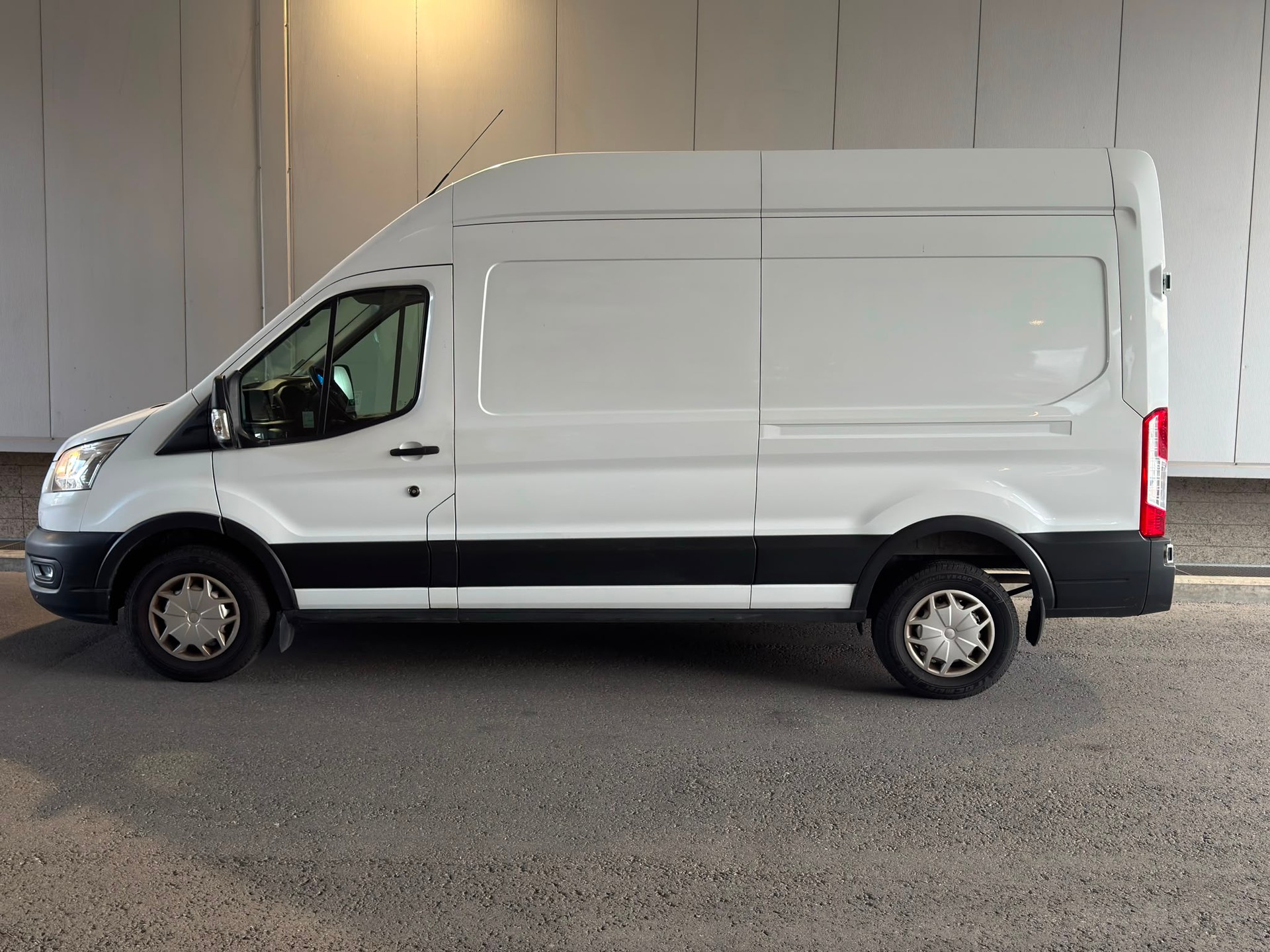 FORD Transit Van 350 L3H2 2.0 EcoBlue 185 Limited-image-1