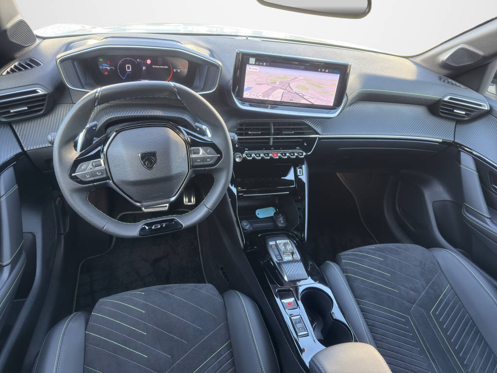 PEUGEOT 208 1.2 Hybrid 145 GT-image-13
