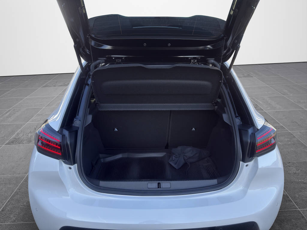 PEUGEOT 208 1.2 Hybrid 145 GT-image-15