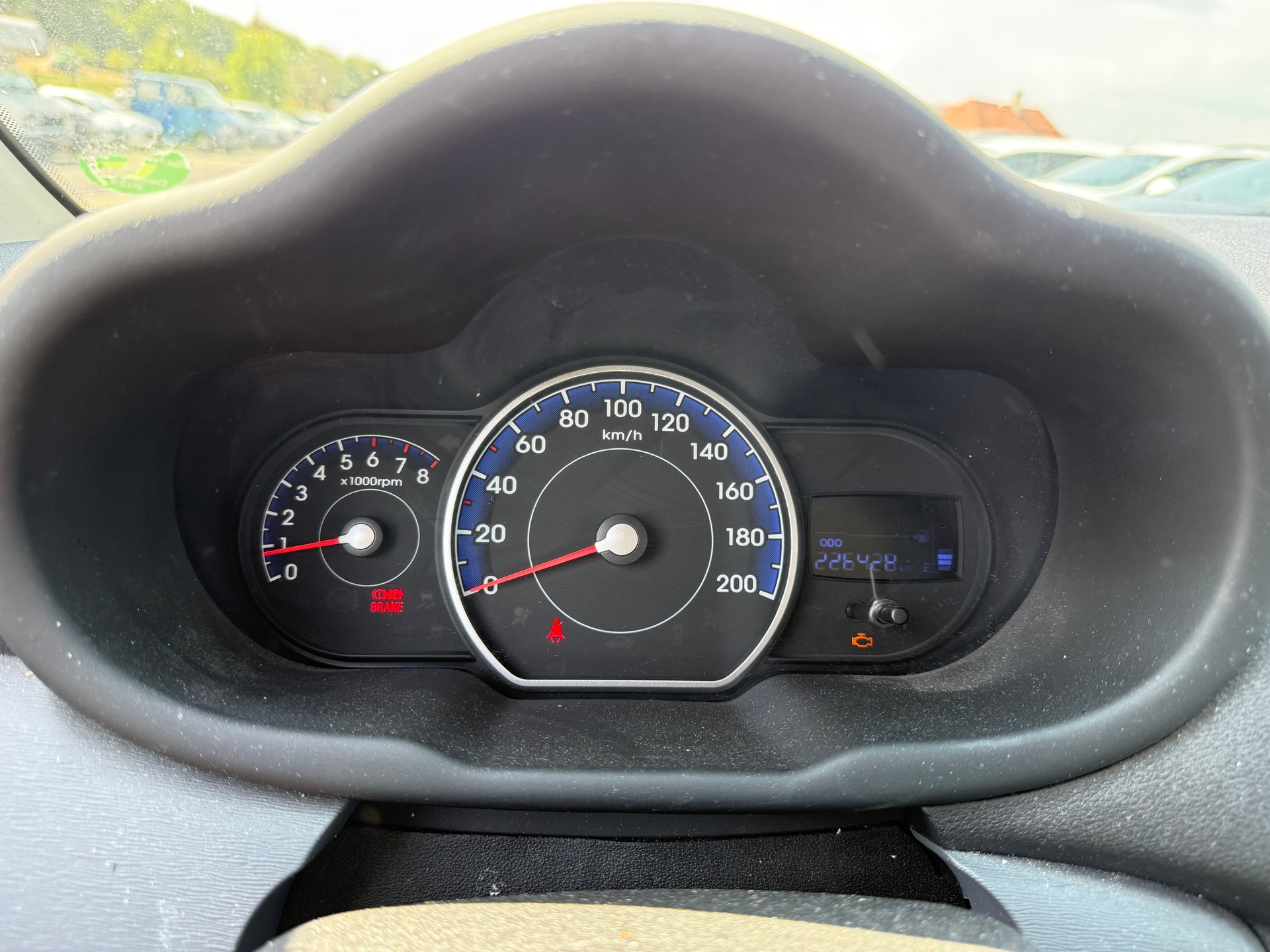 HYUNDAI i10 1.1 Comfort-image-7