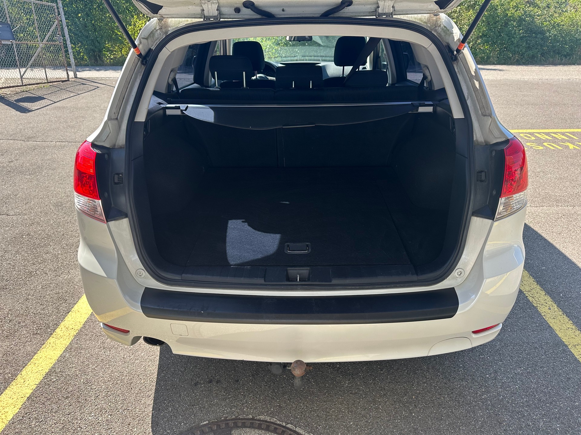 SUBARU Legacy 2.0i Swiss AWD-image-7