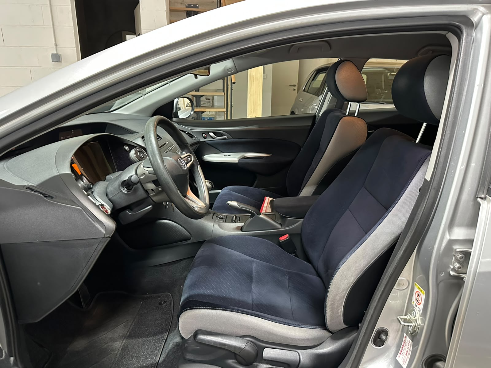 HONDA Civic 2.2 i-CTDi Comfort-image-8