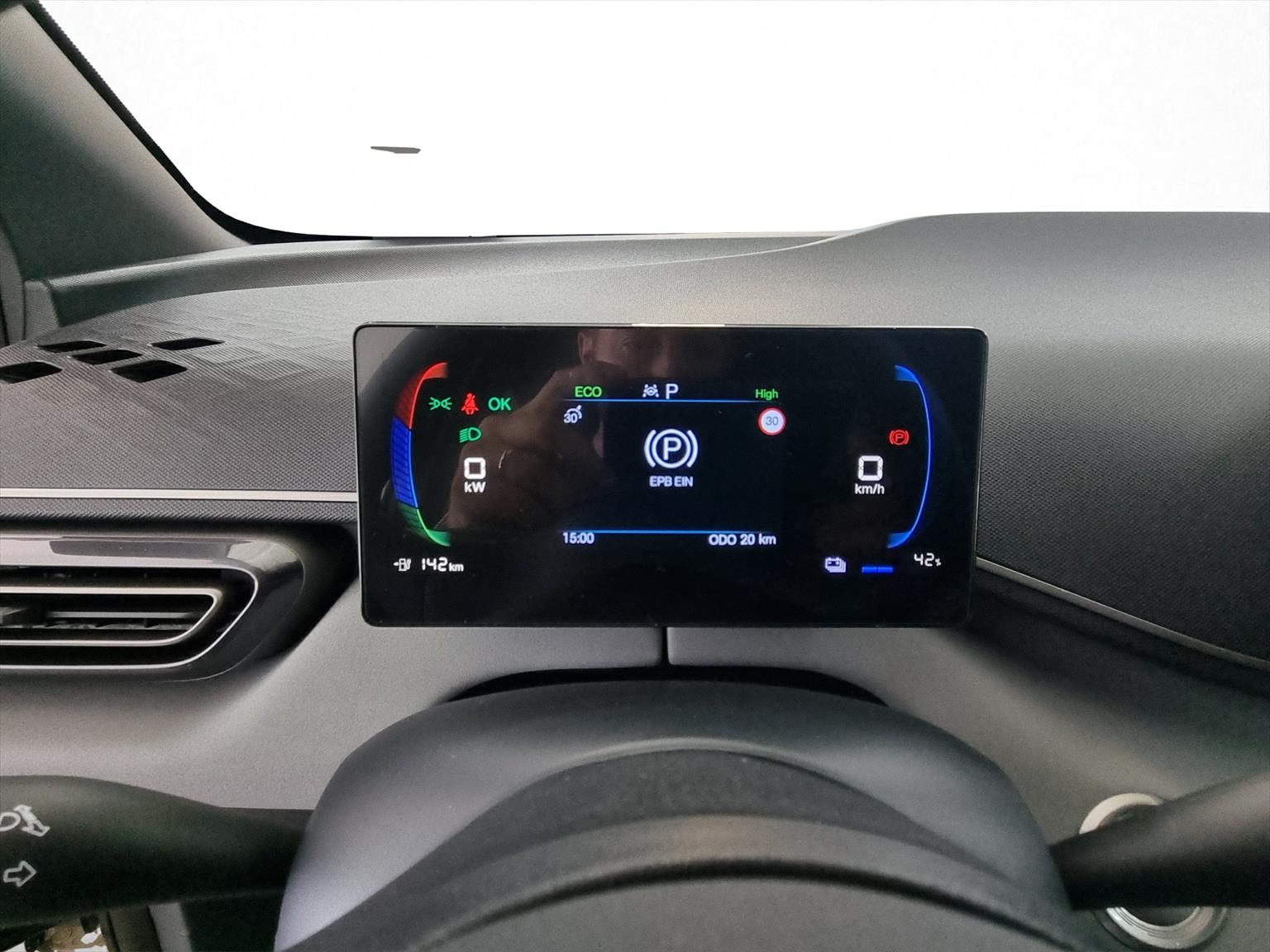 BYD Dolphin Surf 43kWh Comfort-image-10