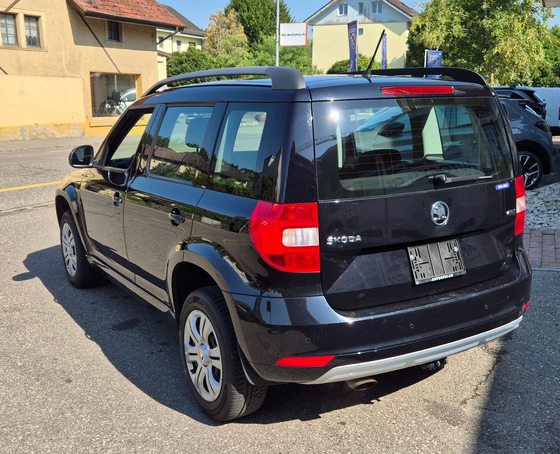 SKODA Yeti 1.2 TSI Active-image-11