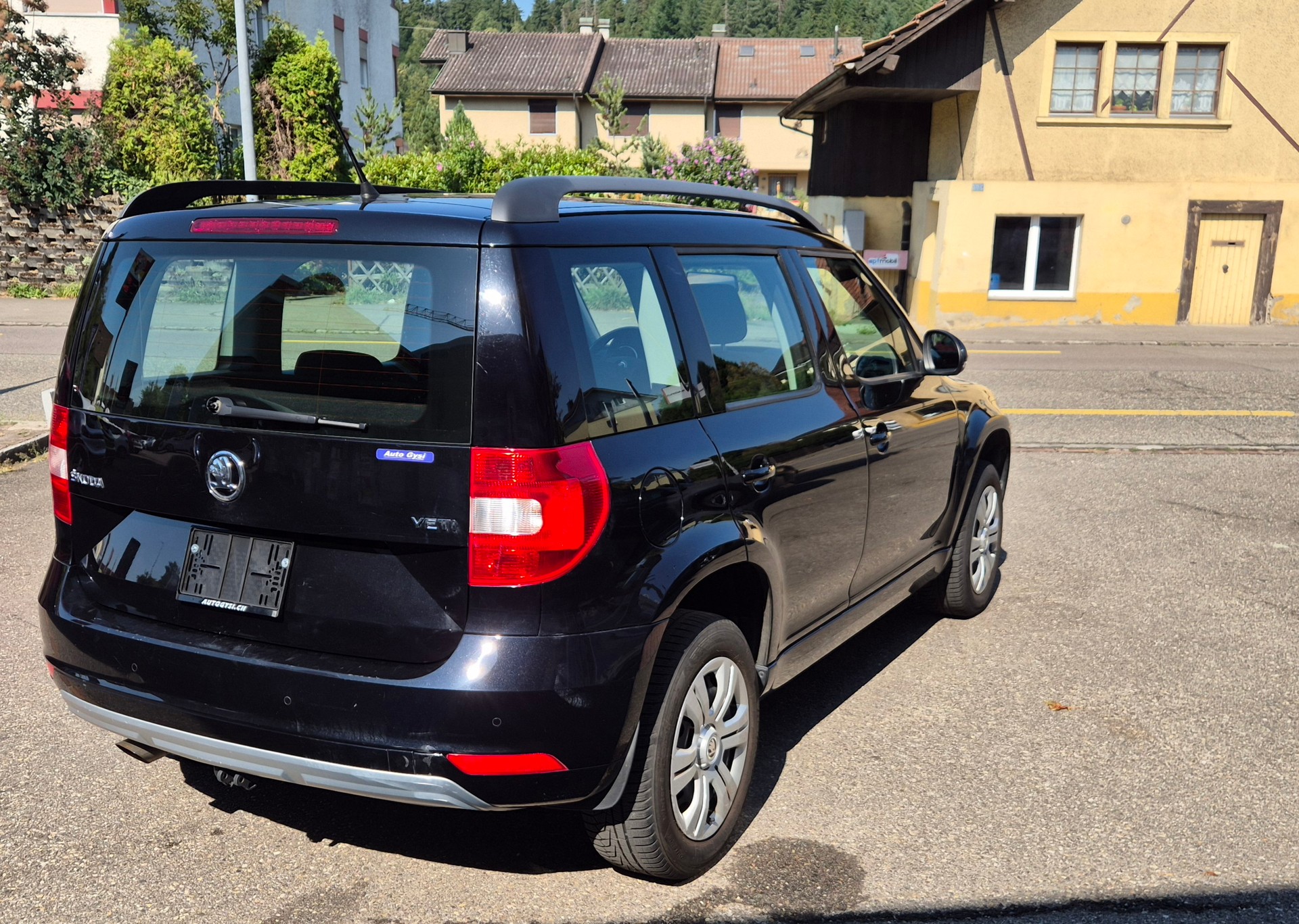 SKODA Yeti 1.2 TSI Active-image-12