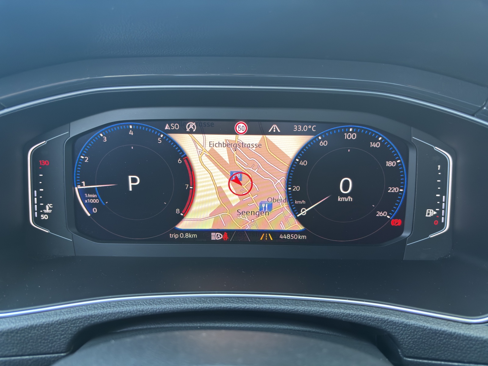 VW T-Roc 1.5 TSI EVO R-Line Sport DSG mit SwissLine Paket Sport-image-15