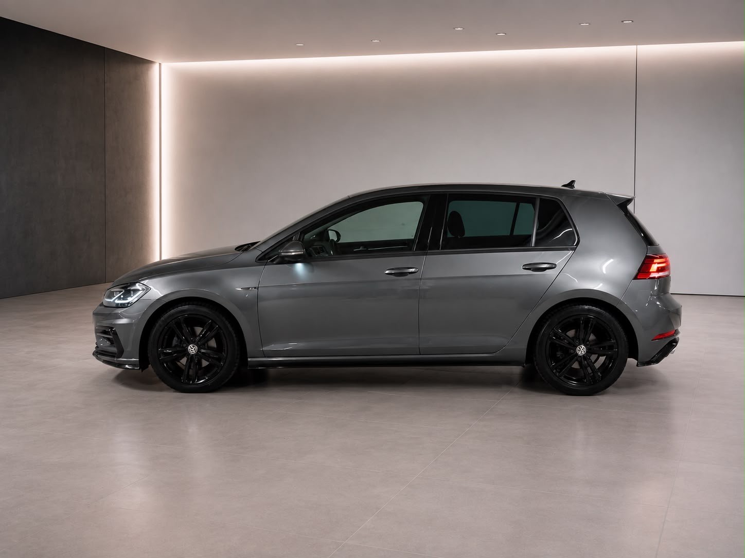 VW 7 1.5 TSI R Line-image-1
