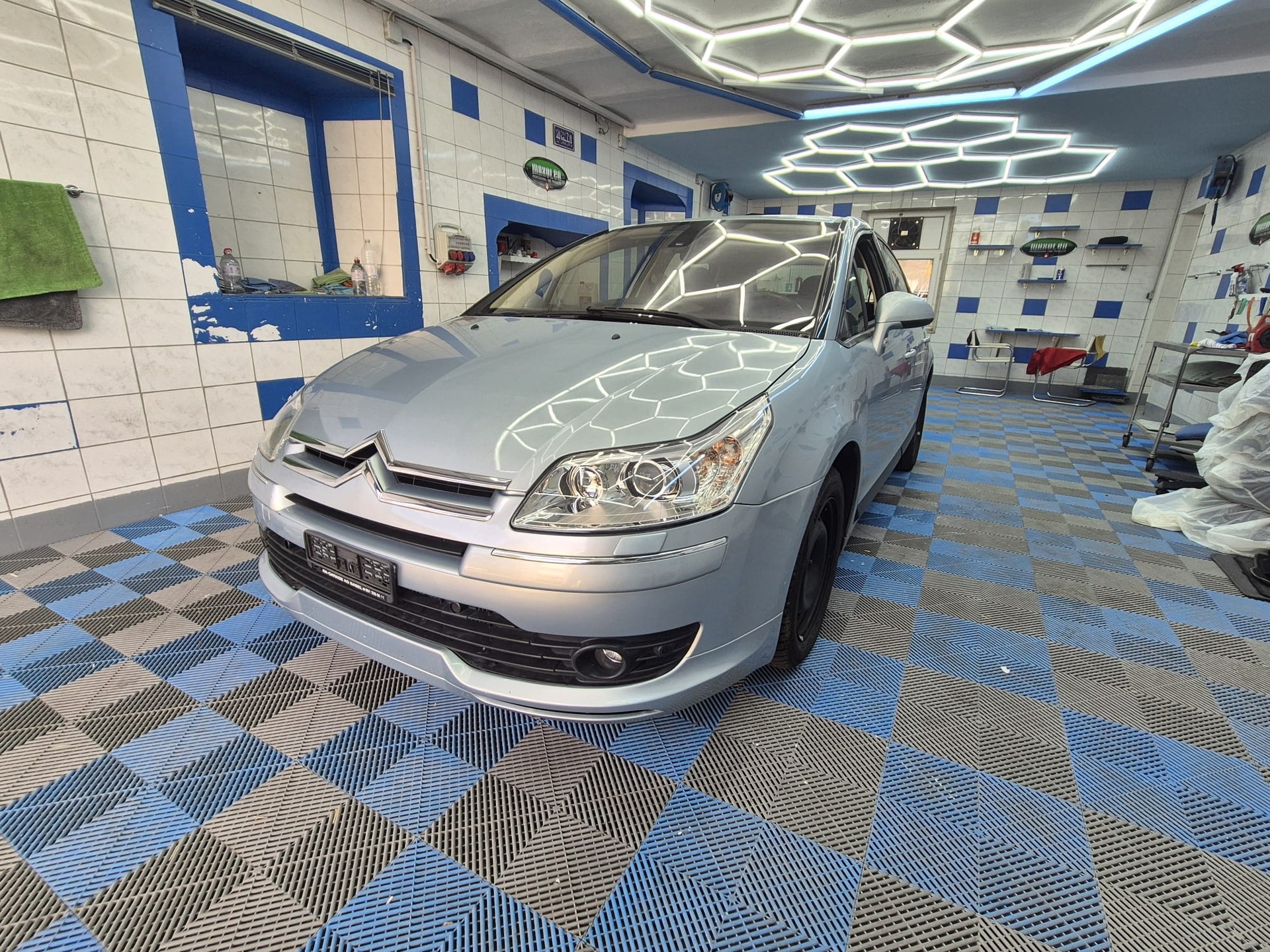 CITROEN C4 Berline 2.0i 16V VTR Automatic-image-0