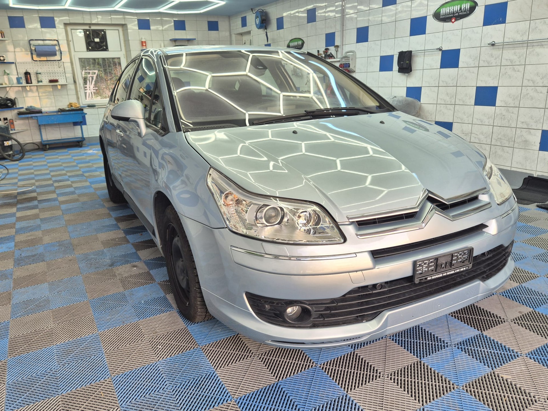 CITROEN C4 Berline 2.0i 16V VTR Automatic-image-1