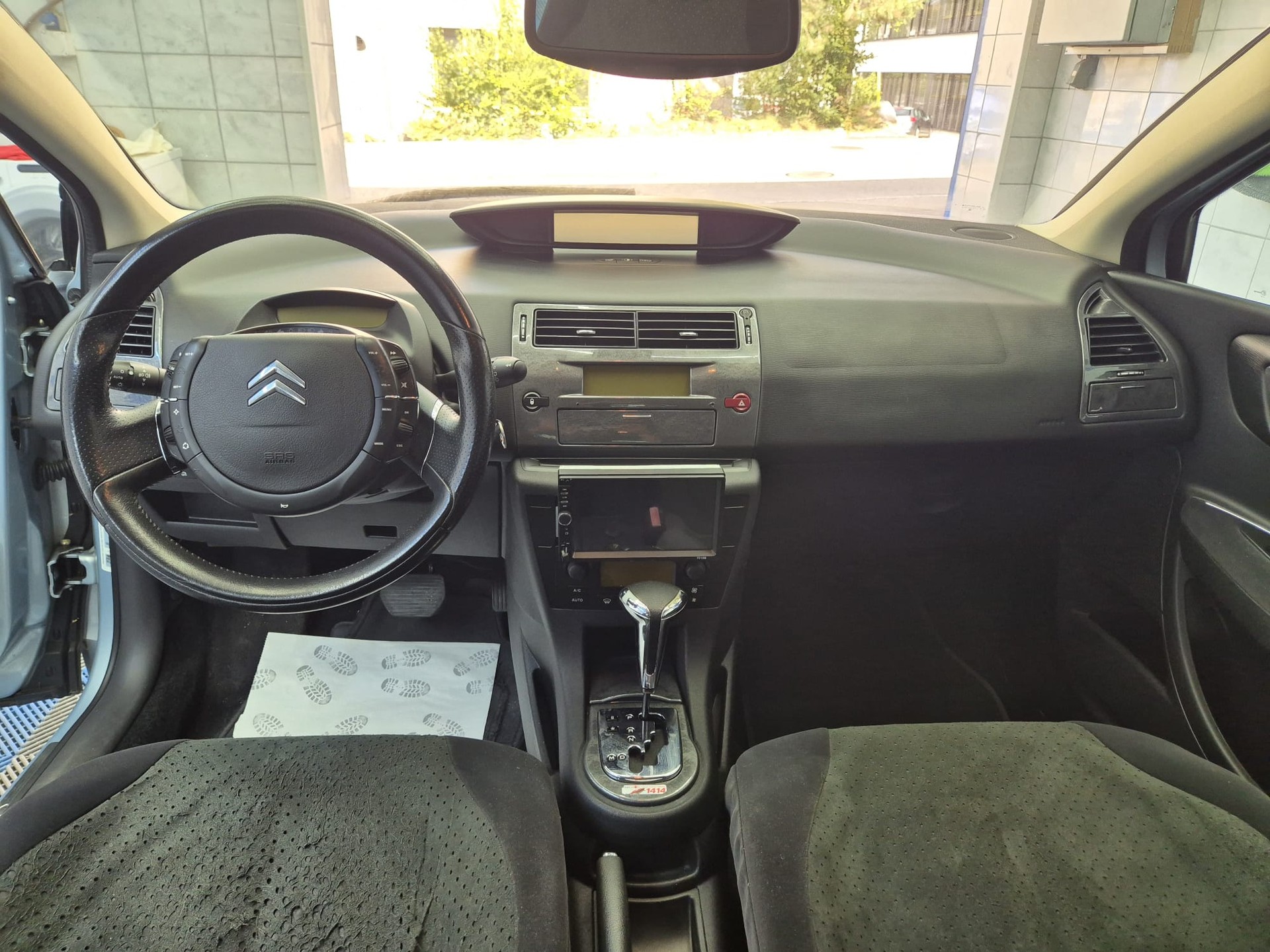 CITROEN C4 Berline 2.0i 16V VTR Automatic-image-10