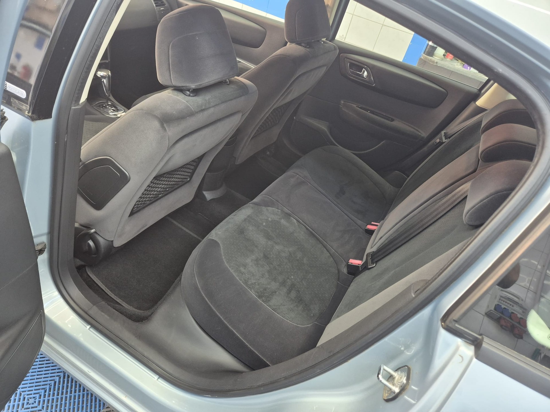 CITROEN C4 Berline 2.0i 16V VTR Automatic-image-11