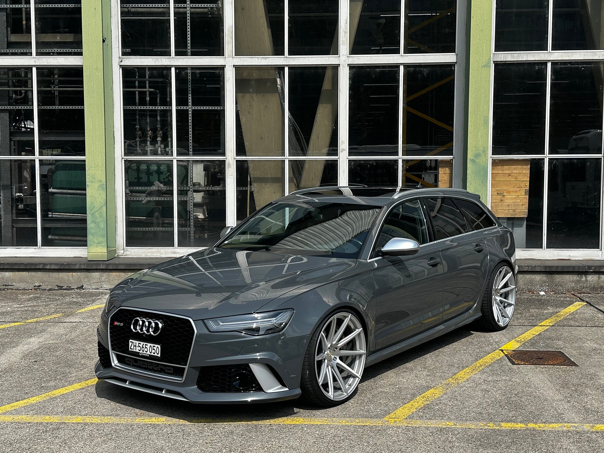 AUDI RS6//Akrapovic//KW//Leasing möglich-image-8