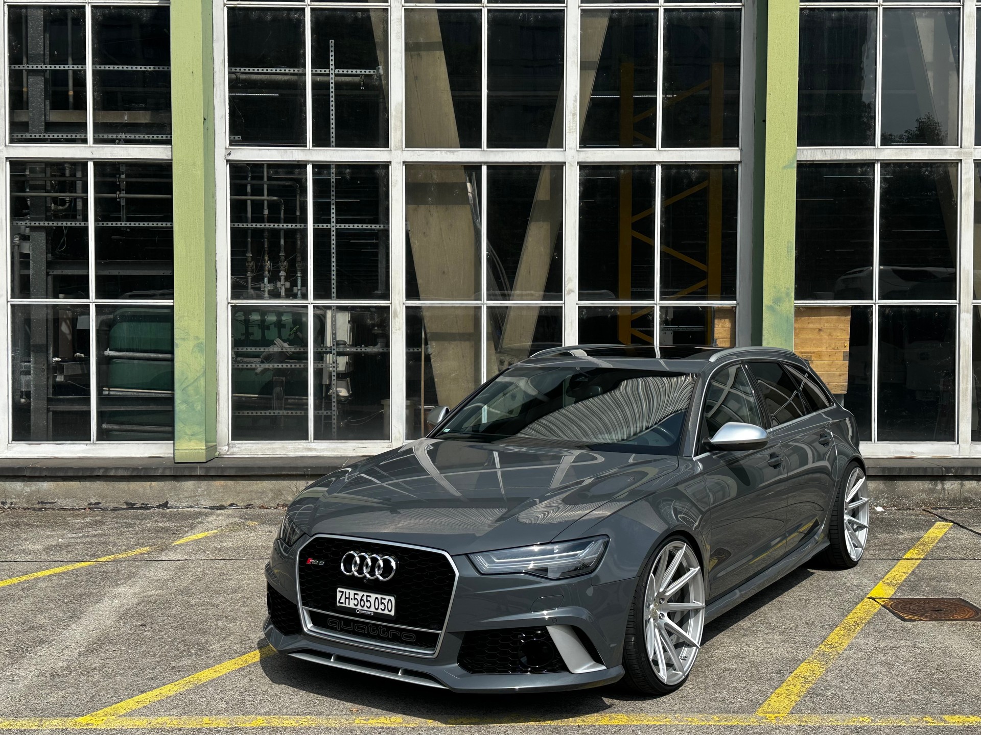 AUDI RS6//Akrapovic//KW//Leasing möglich-image-0