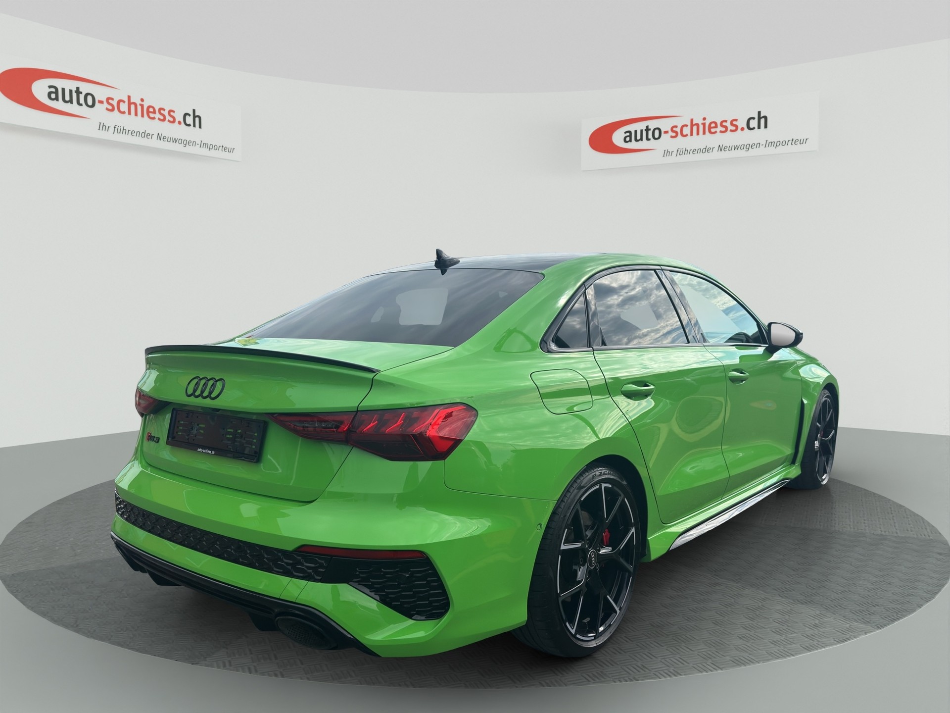 AUDI RS3 Limousine 2.5 TSI quattro S-tronic-image-10