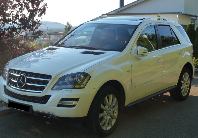 MERCEDES-BENZ ML 300 CDI BlueEF Grand Ed.-image-1