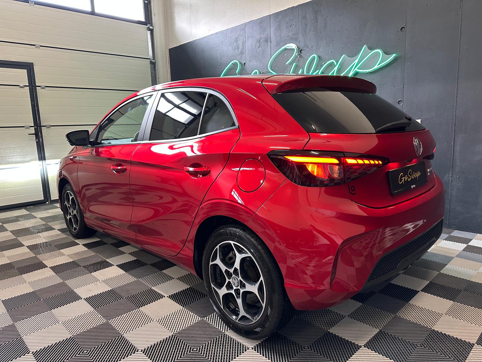 MG 3 1.5 Hybrid Luxury Aut.-showroom-element-3