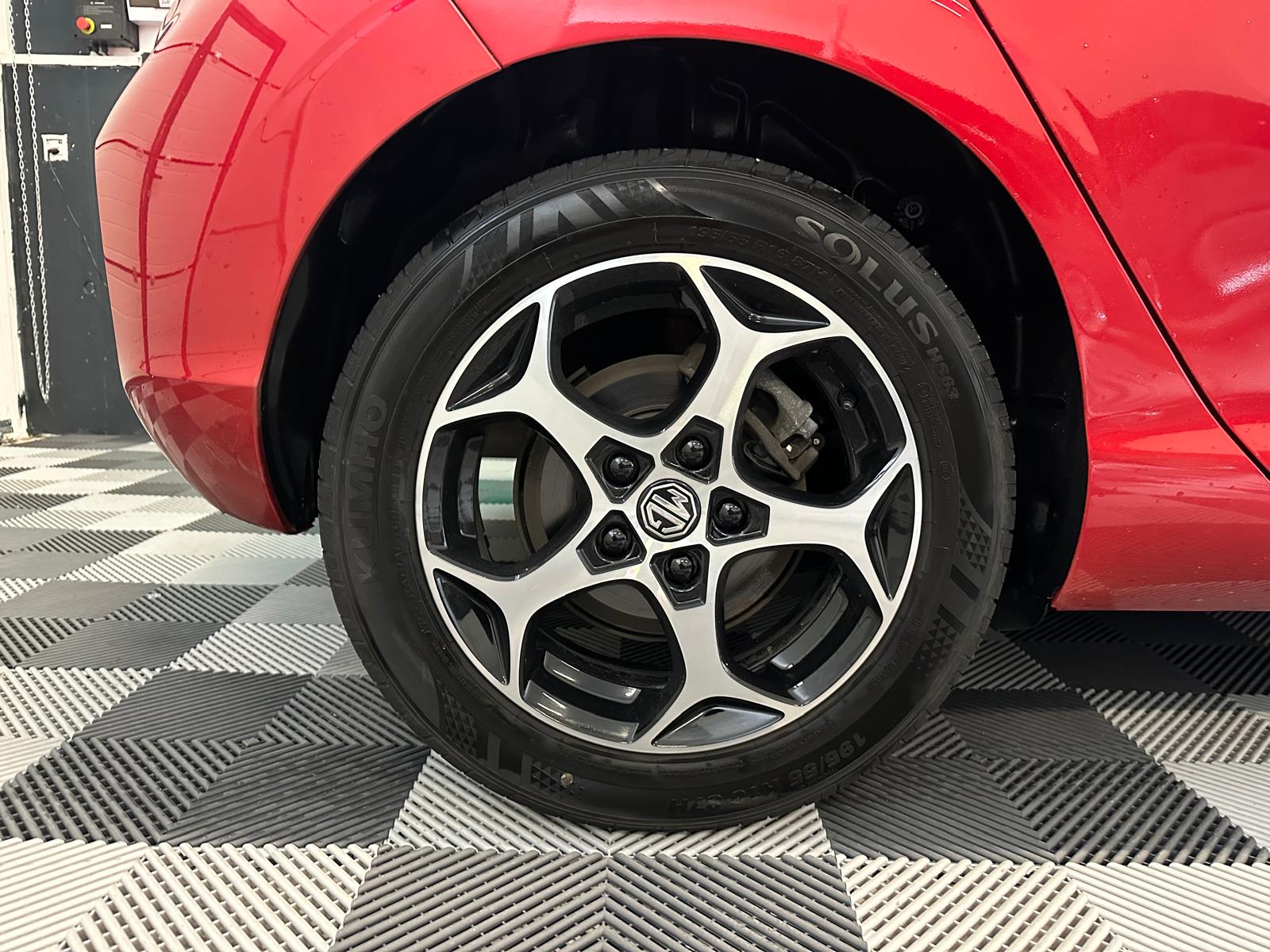 MG 3 1.5 Hybrid Luxury Aut.-image-27