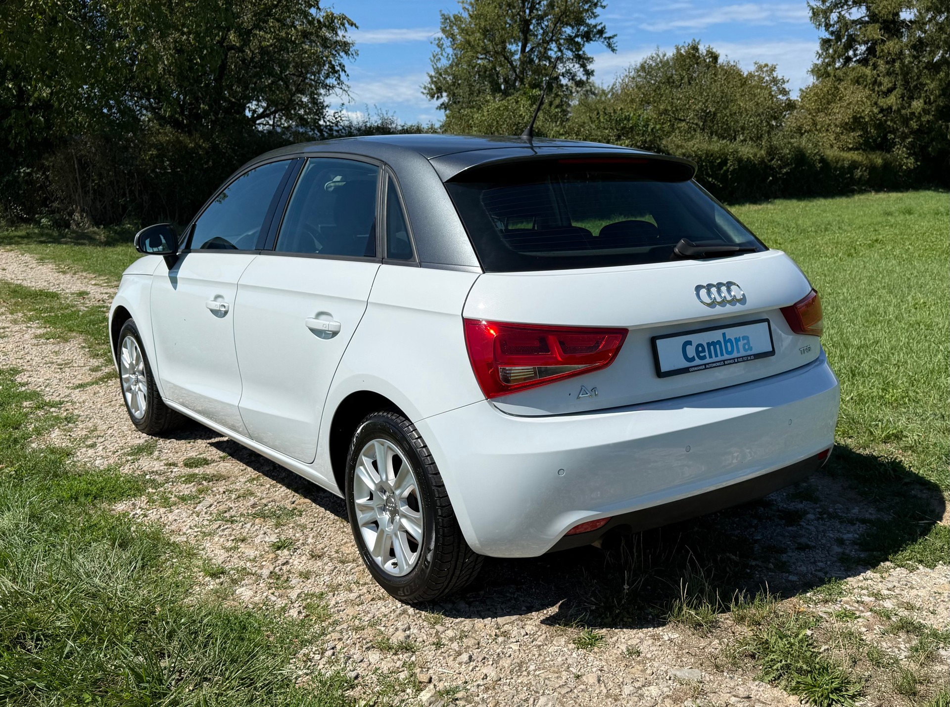 AUDI A1 Sportback 1.2 TFSI Attraction-image-5