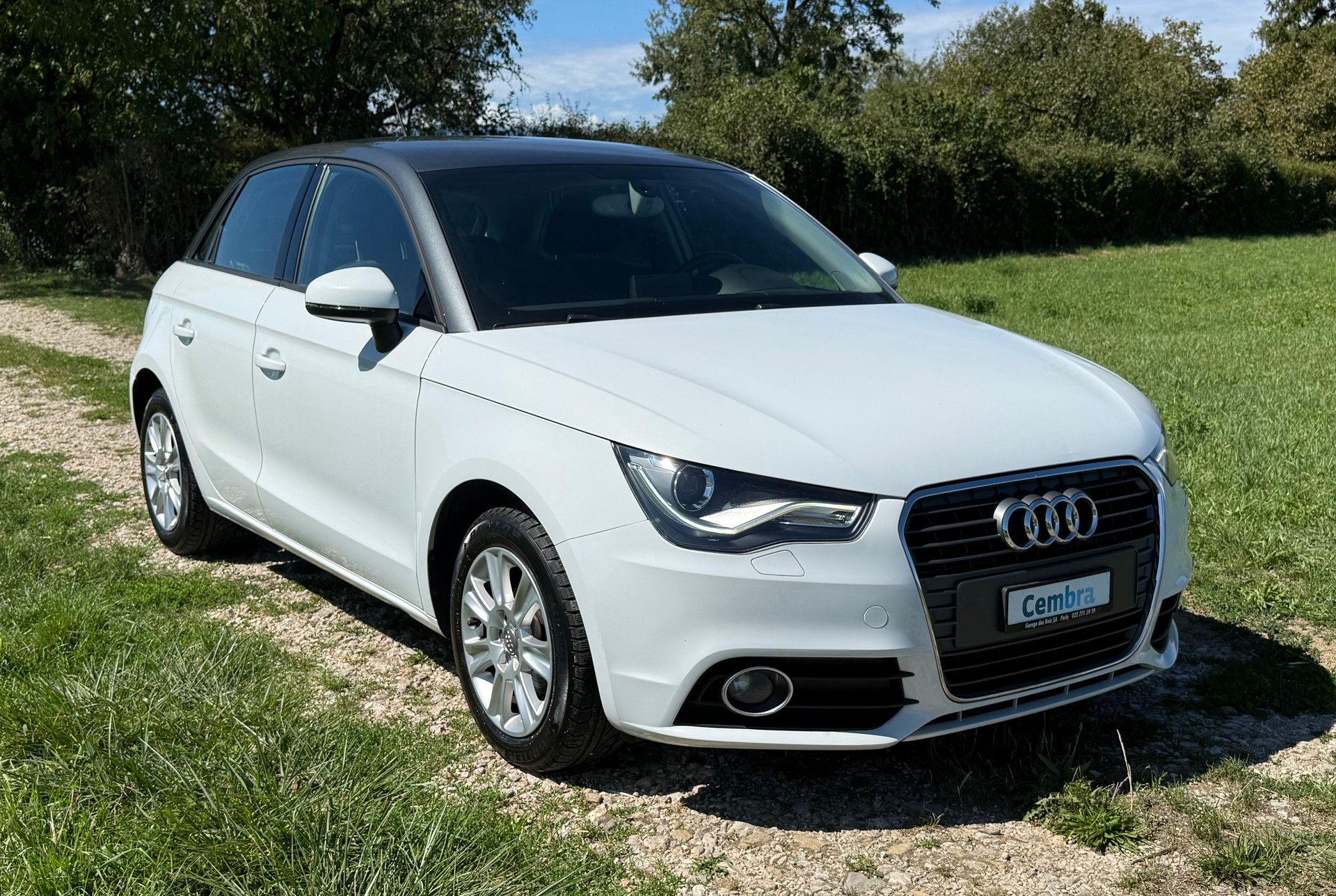 AUDI A1 Sportback 1.2 TFSI Attraction-image-2