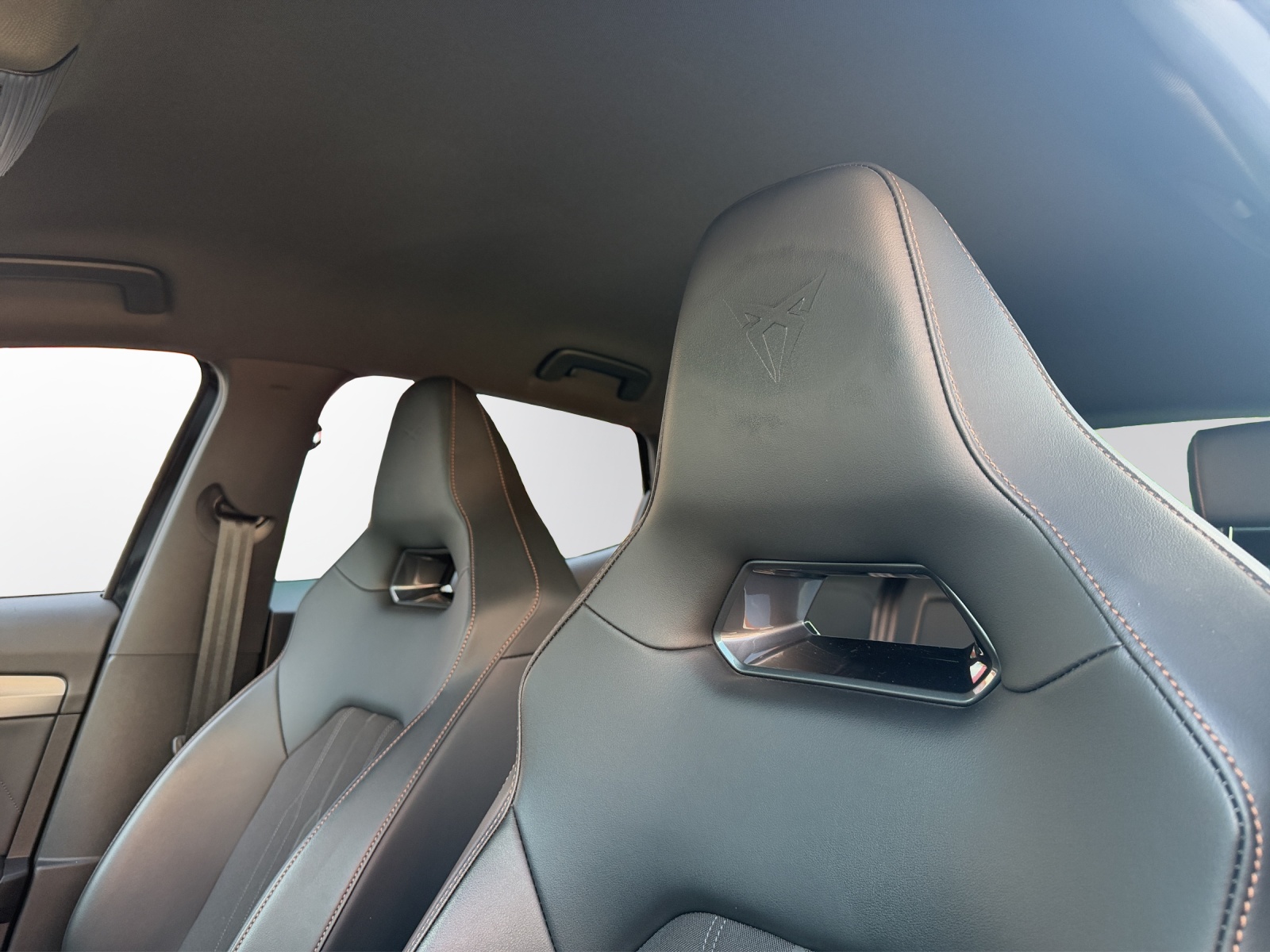 CUPRA Formentor2.0TSI VZ 4D DS-image-9