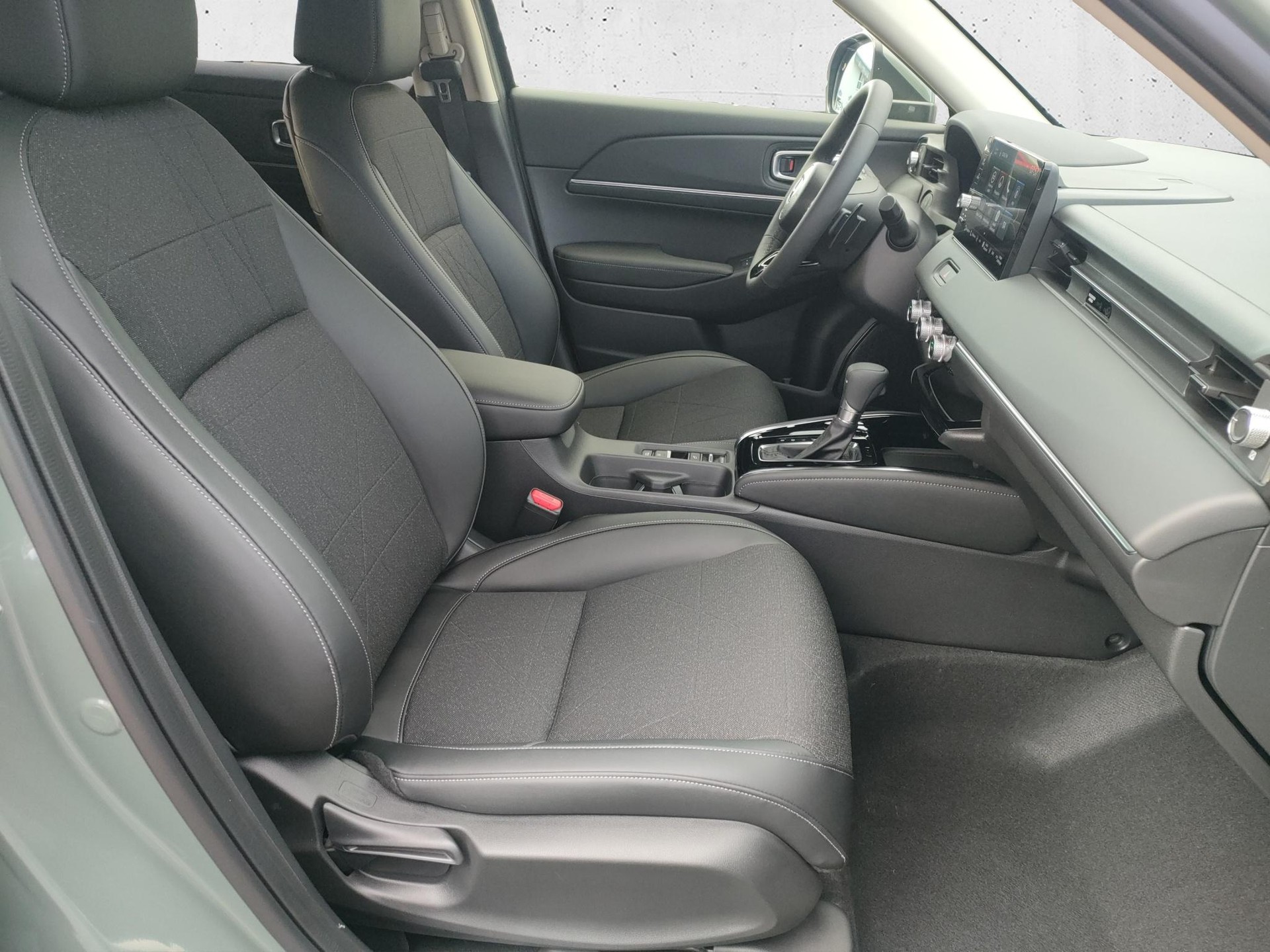 HONDA HR-V 1.5 i-MMD Advance-image-16