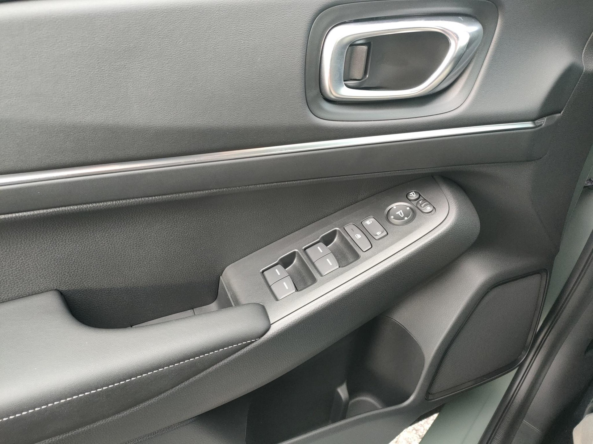 HONDA HR-V 1.5 i-MMD Advance-image-11